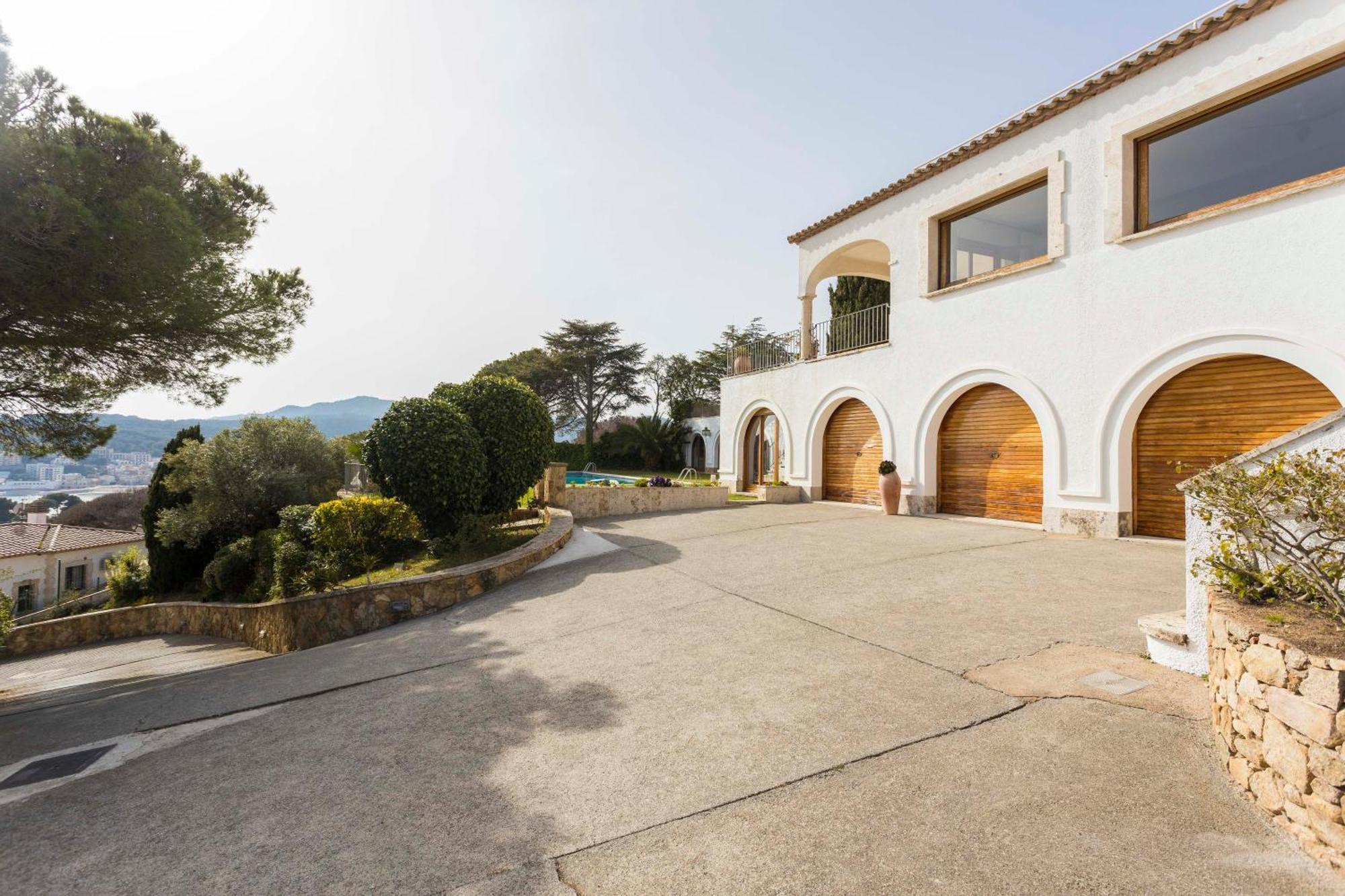 Villa Maricel *