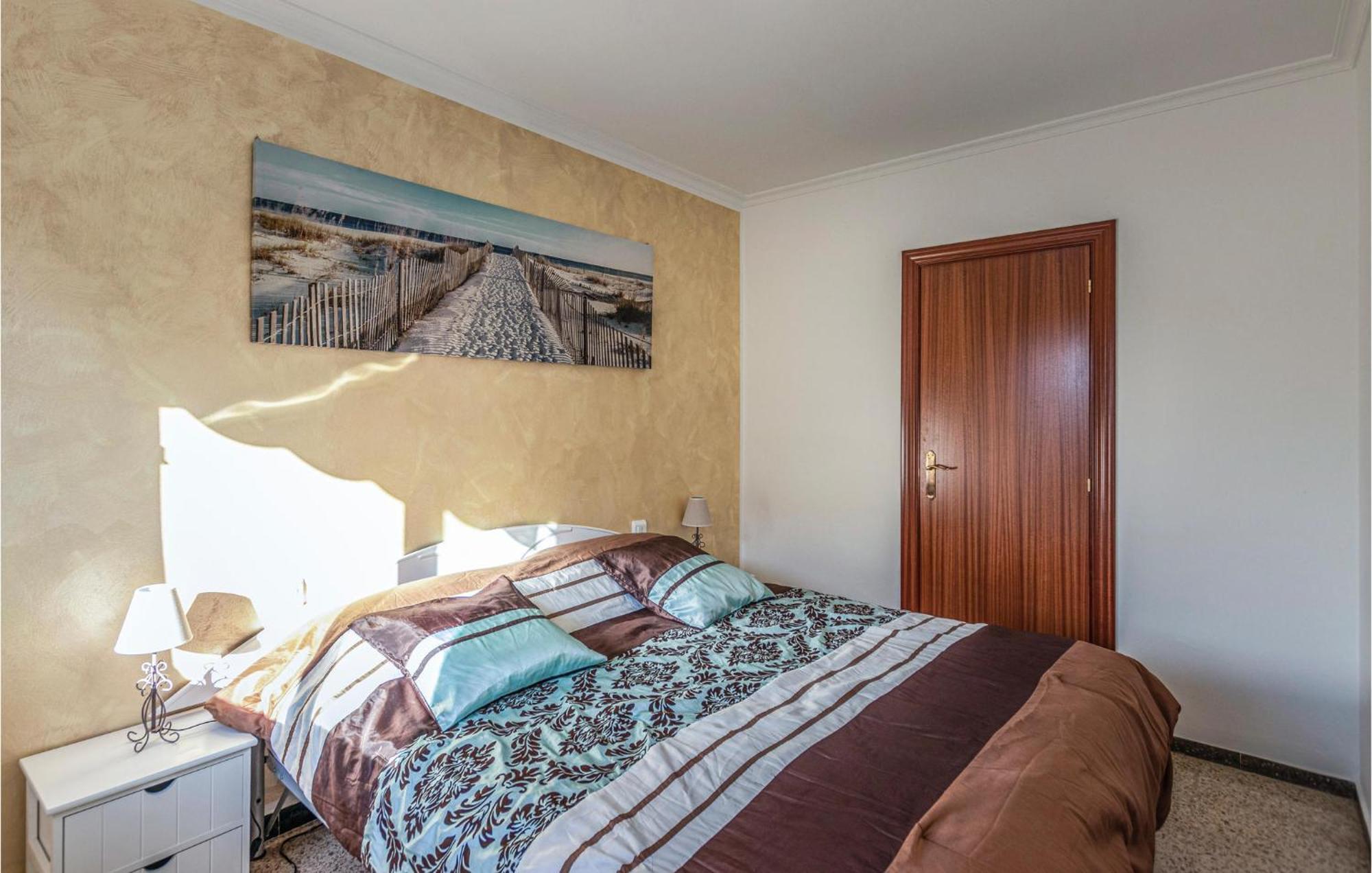 Apartment 1 Bedroom In Pineda de Mar