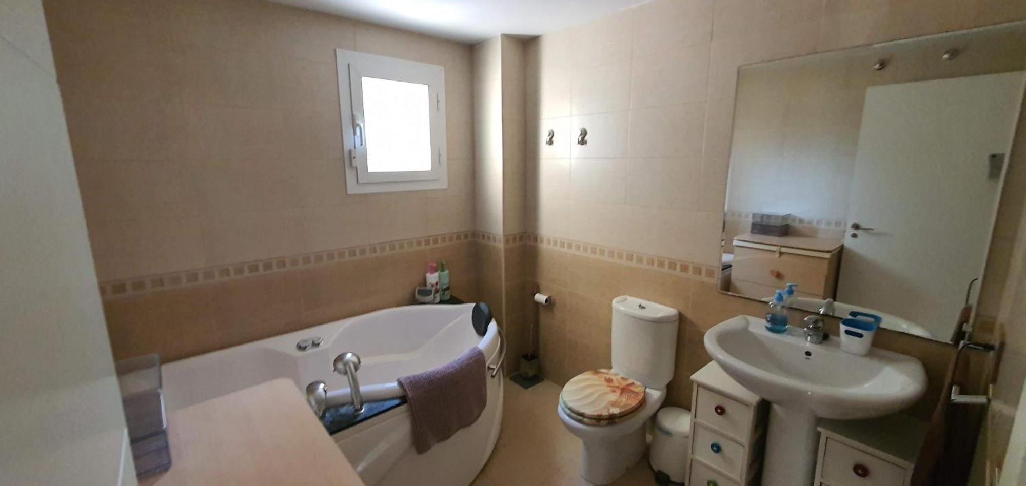 Villa Urbanizacion El Pantano 4 *