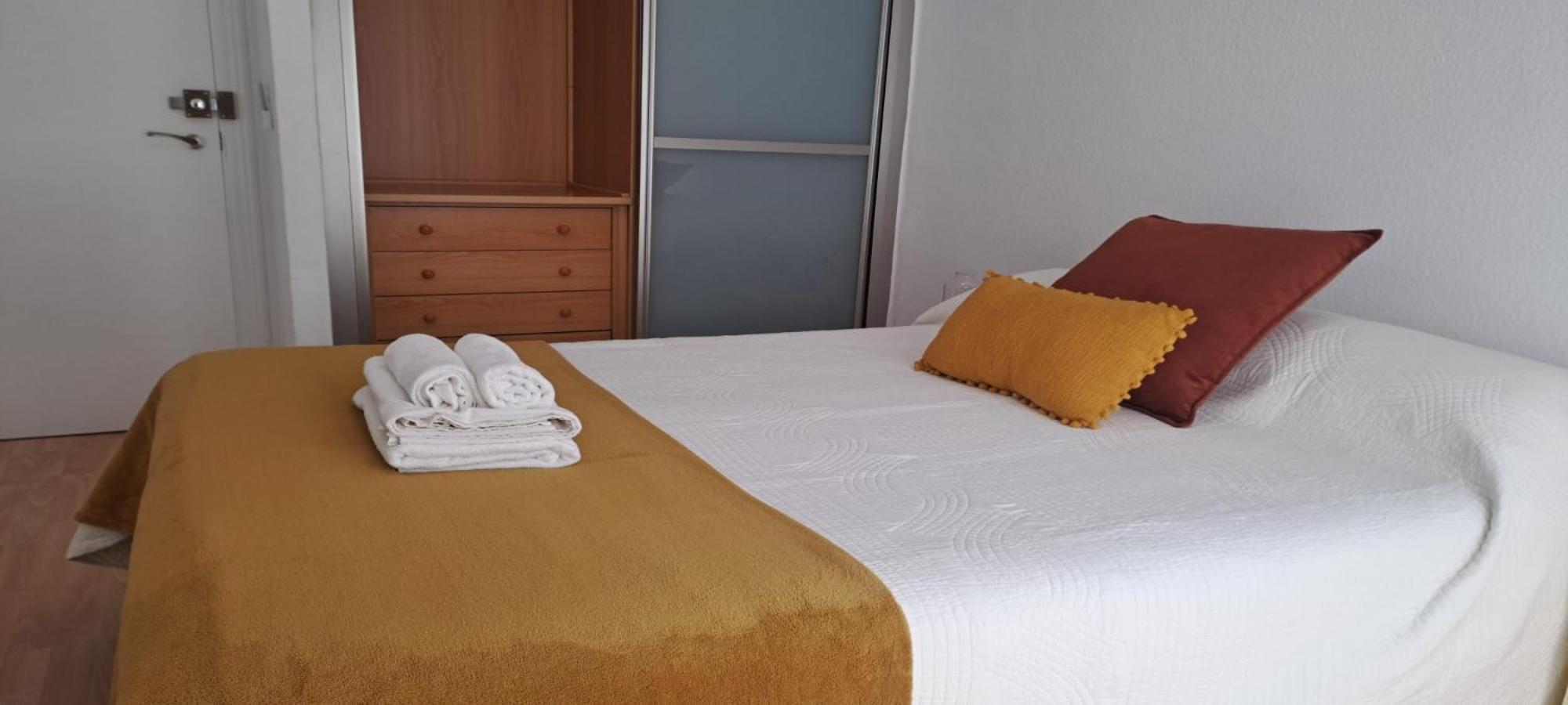 Habitación en casa particular Compartido Hab Privadas Playa De La Caleta Cádiz