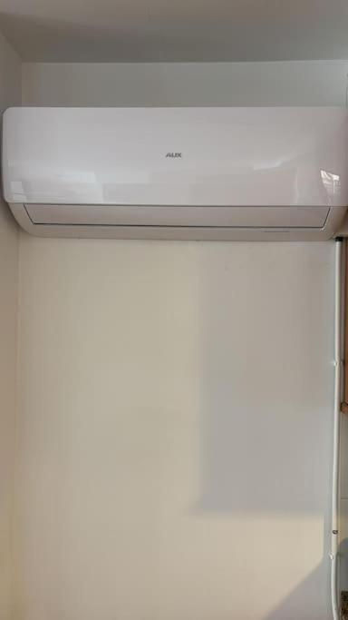 Apartamento Acogedor En La Playa Con Wifi Y Aacc