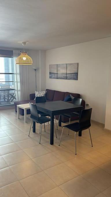 Apartamento Acogedor En La Playa Con Wifi Y Aacc *