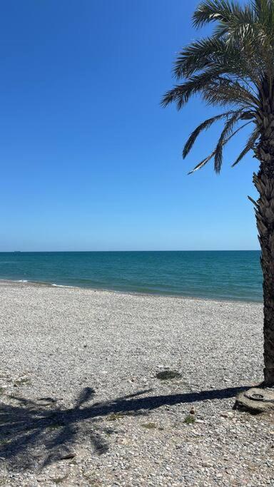 Apartamento Acogedor En La Playa Con Wifi Y Aacc *