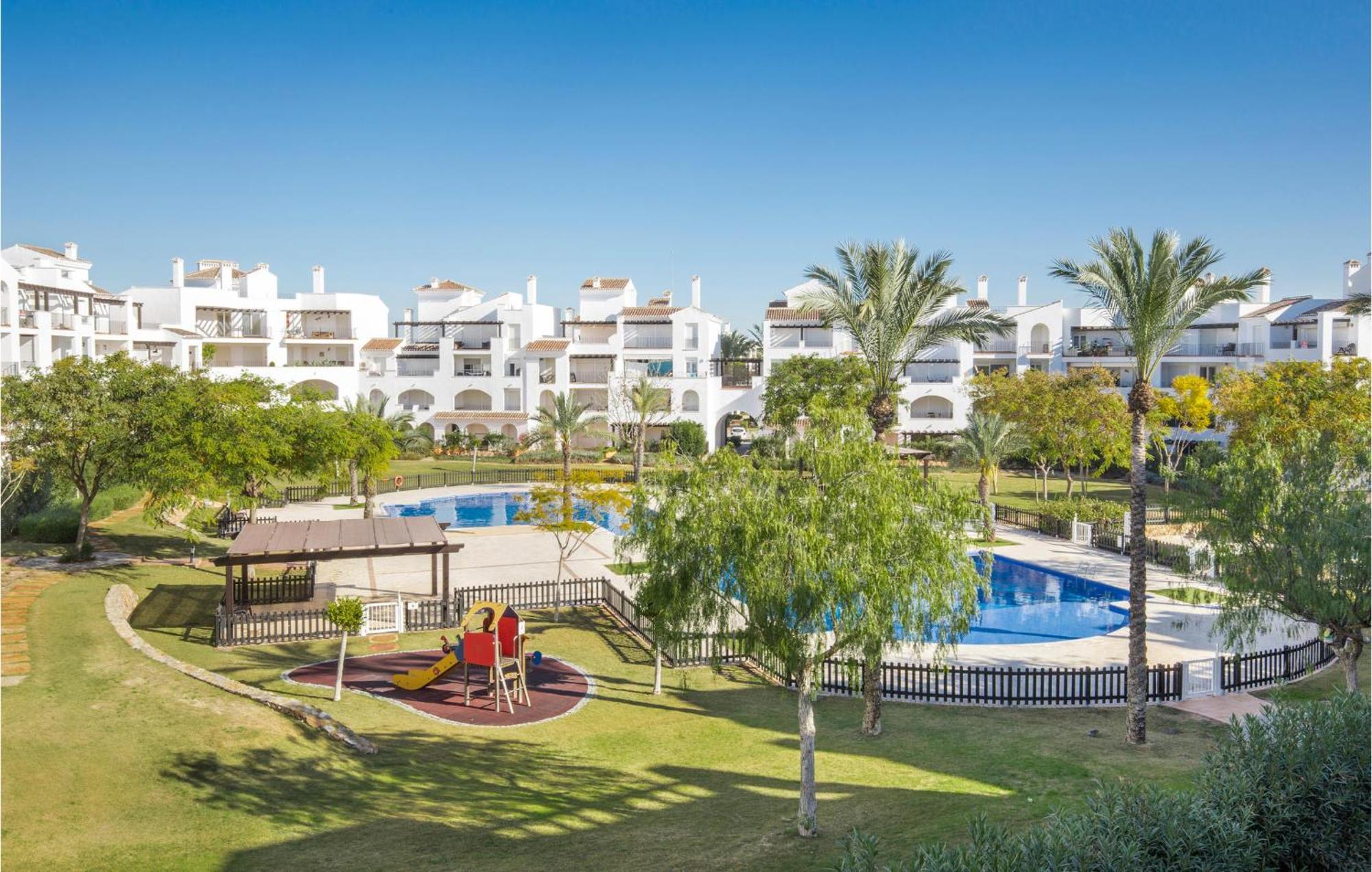 Apartment 2 Bedroom In Roldan Los Tomases