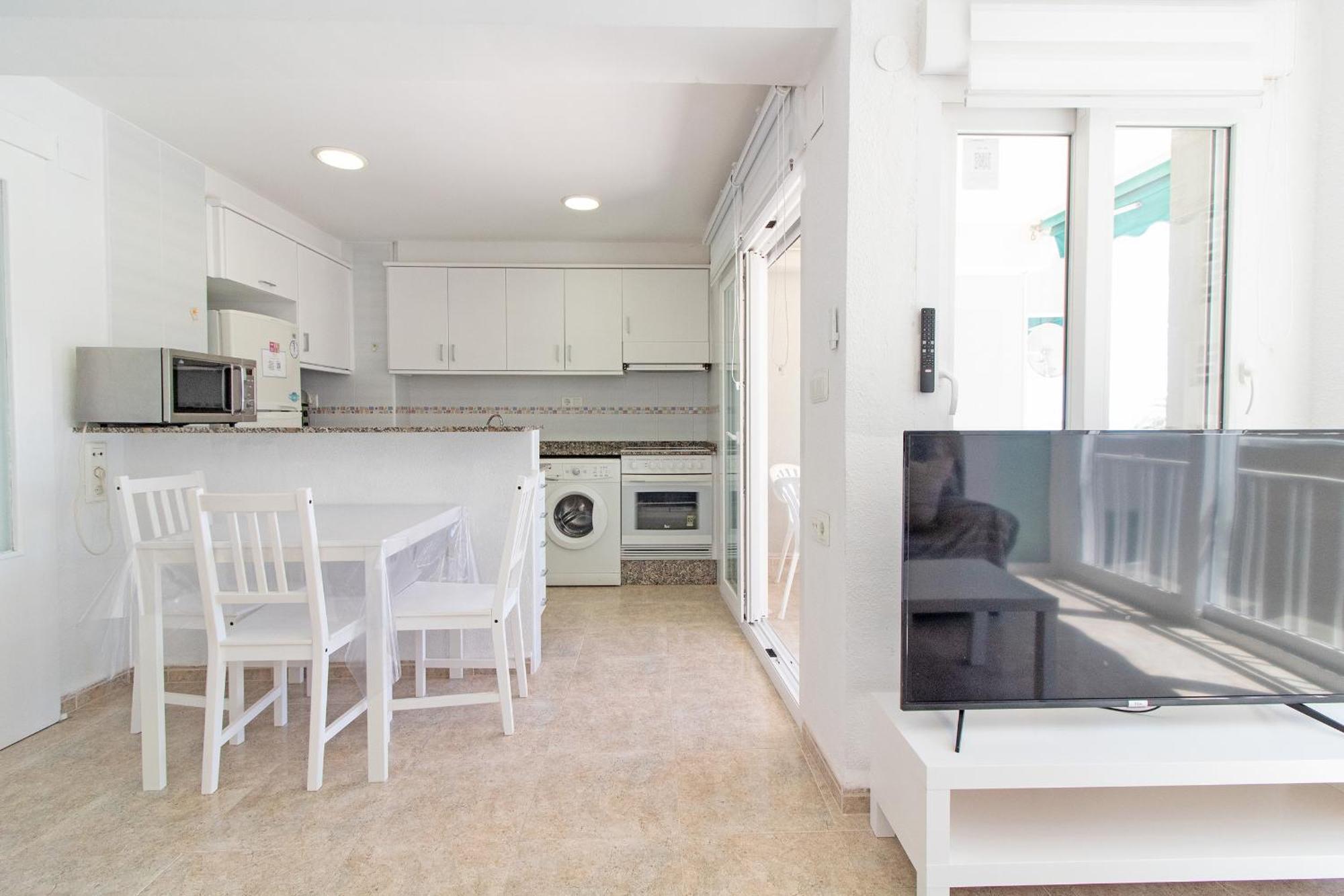 Apartamento Global Properties, Las Dachas 1 - Apartamento En Primera Línea De Playa Canet d'En Berenguer