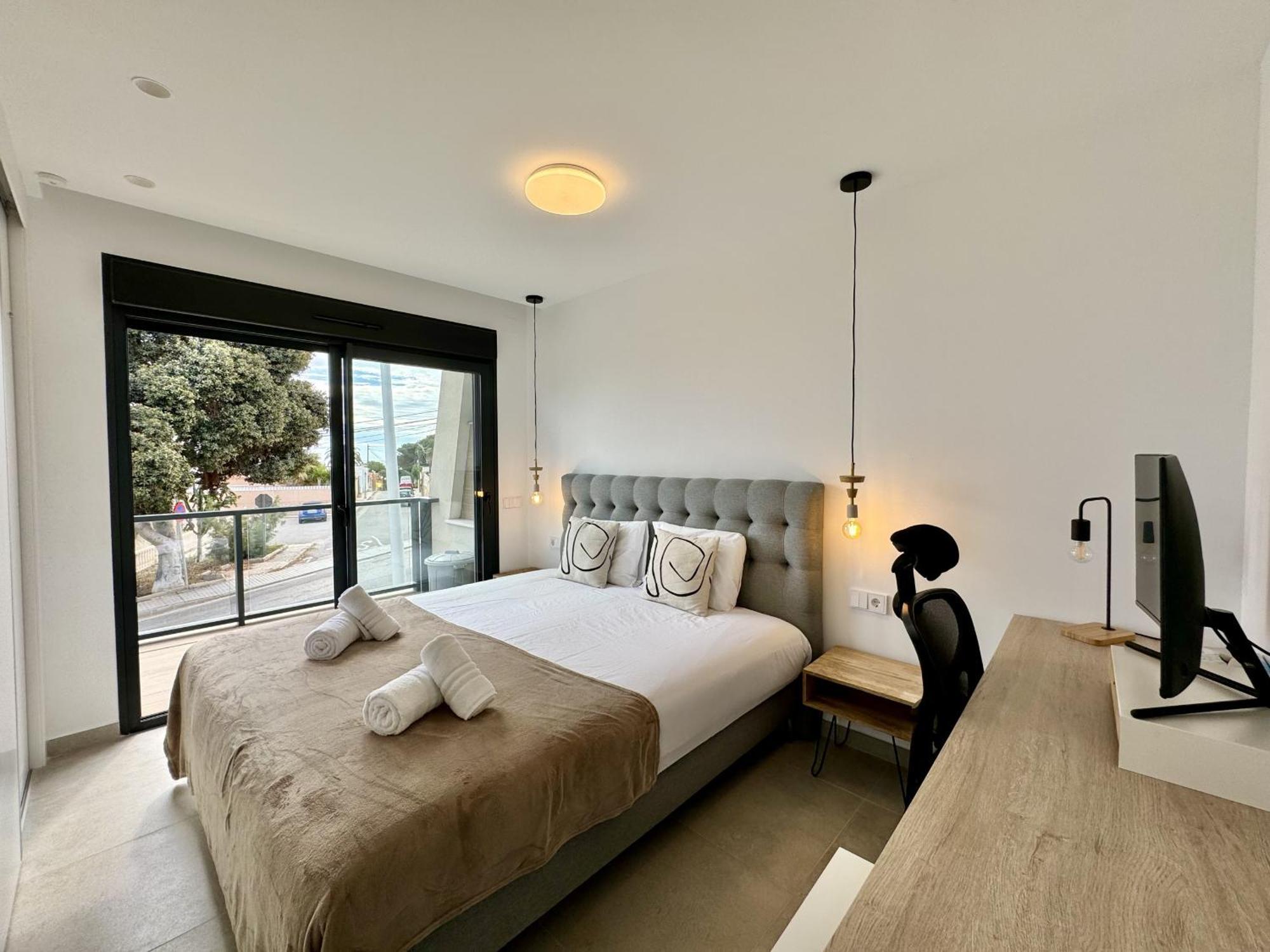 Iconic By United Renters