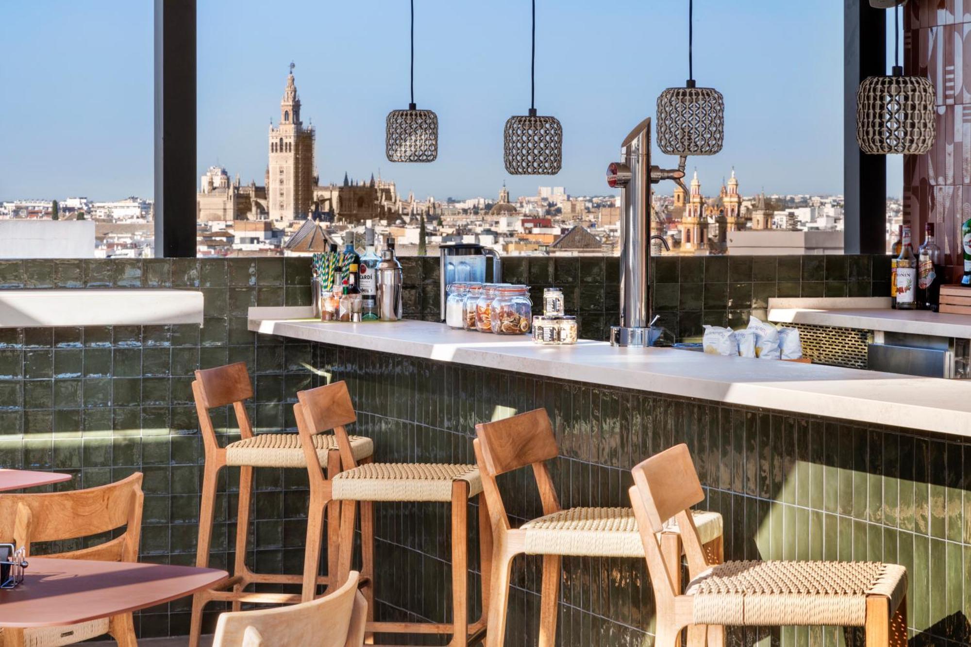 Catalonia Santa Justa 4*