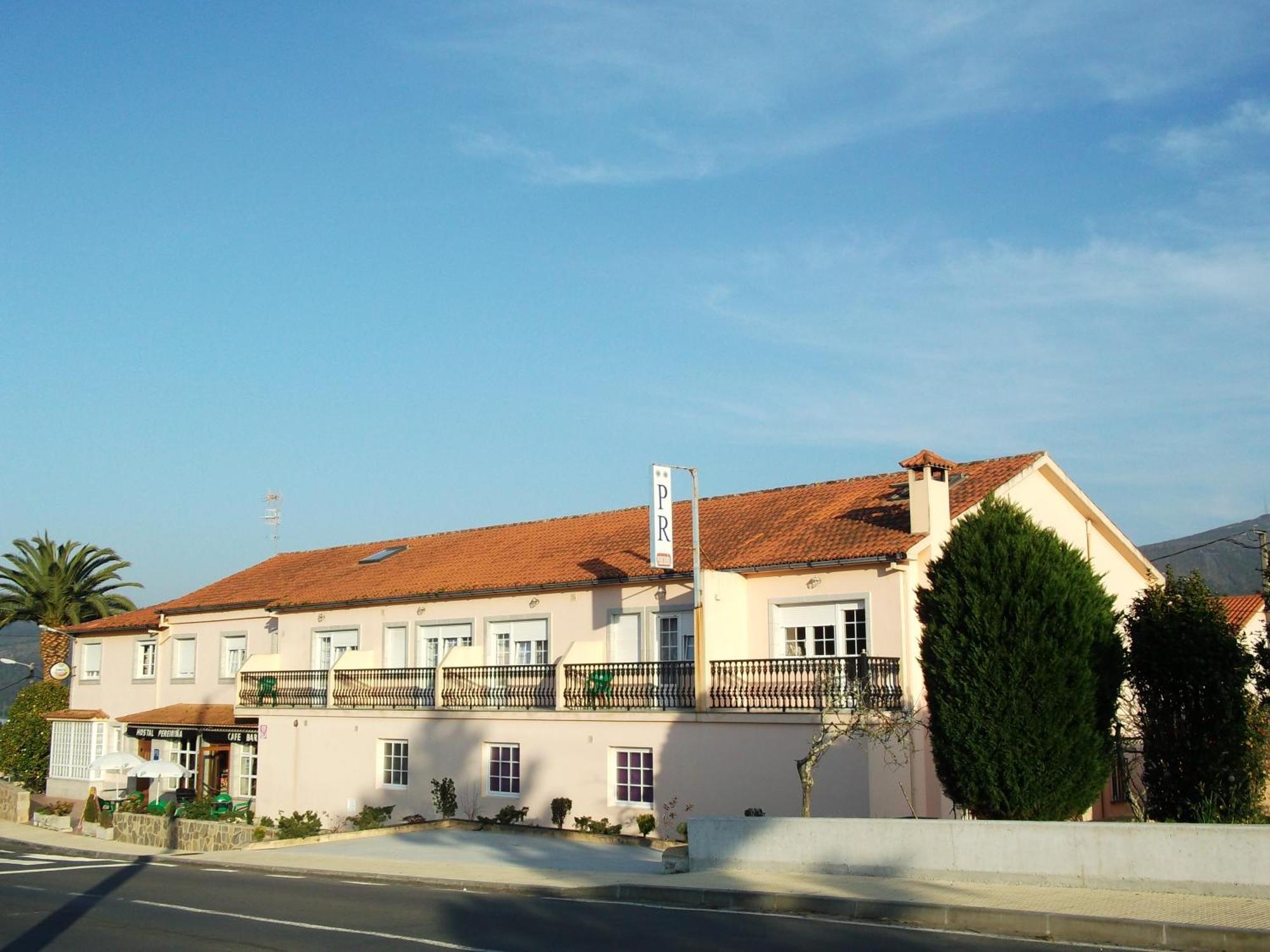 Pereirina Guest house Cee