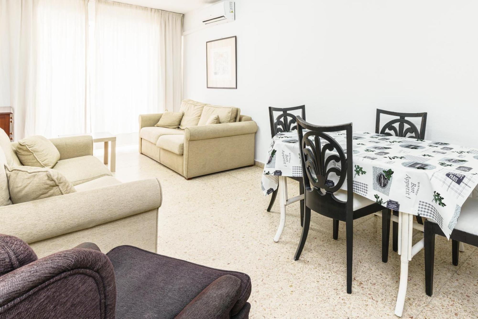 Maja Apartment *