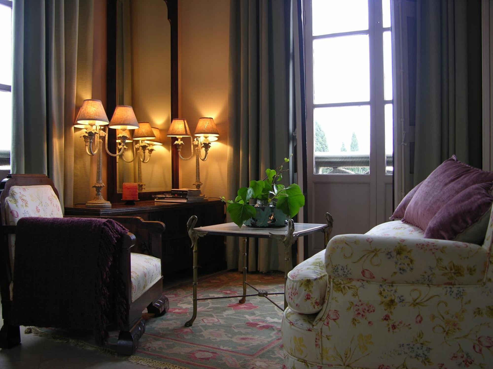 Casa De Bates 3*