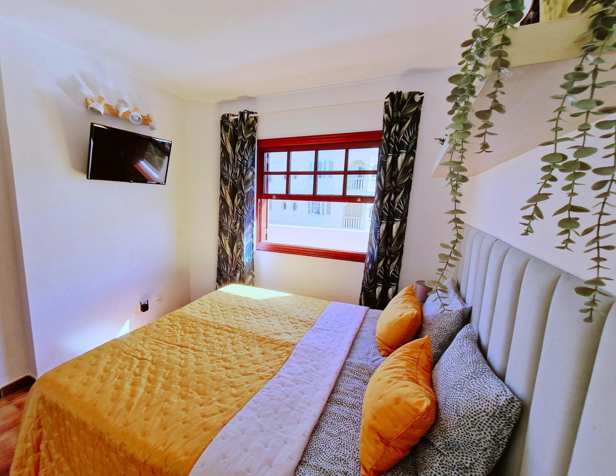 Strelitzia - Ocean View & Heated Pool Apartamento