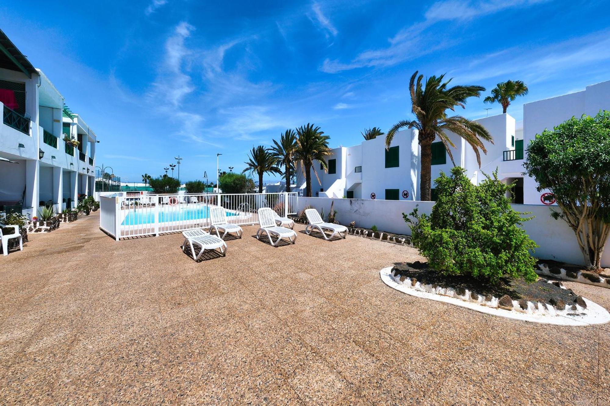 Casa Emilia-close To Amenities And The