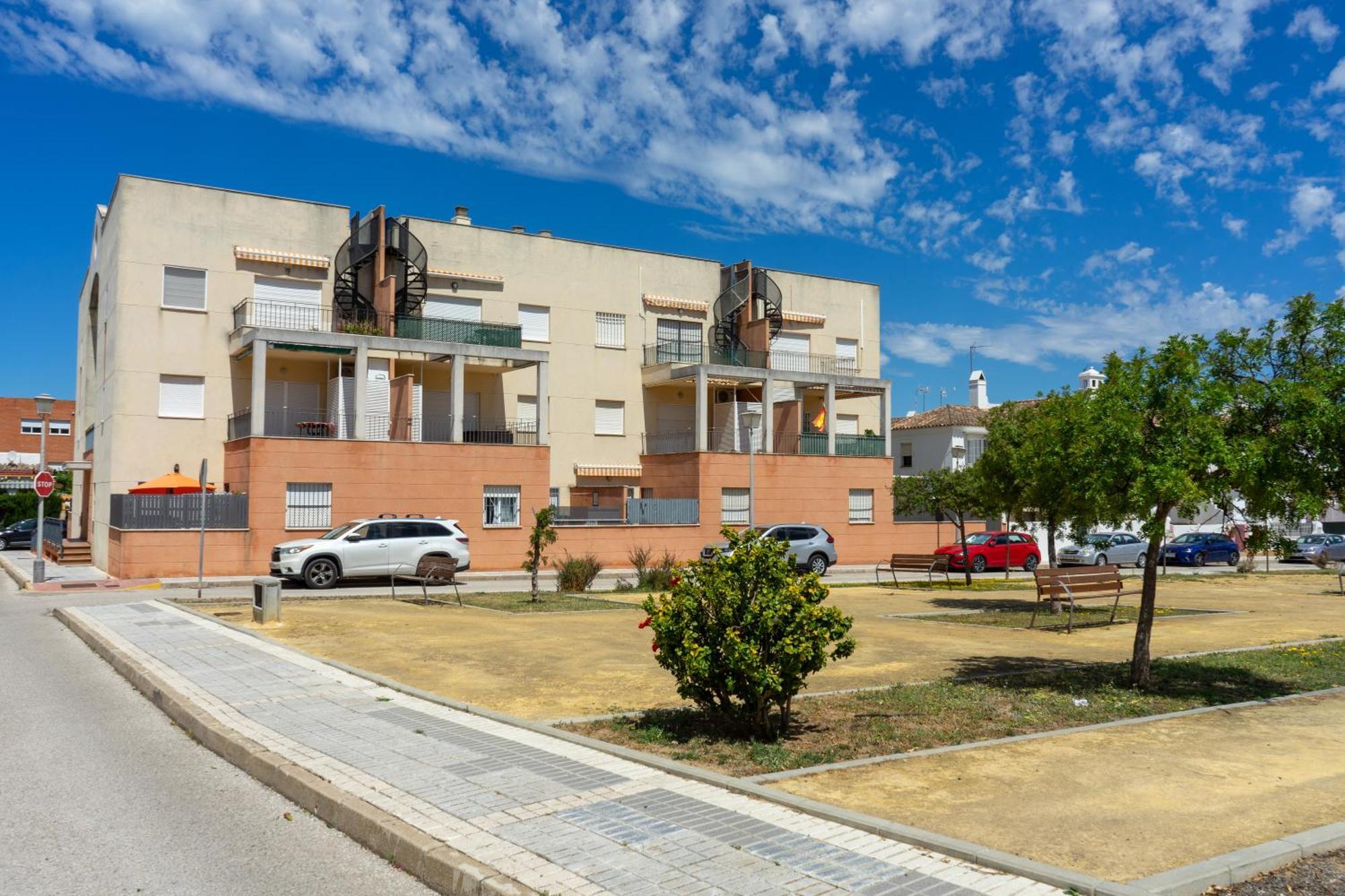 Sorolla Free Parking By Cadiz4rentals