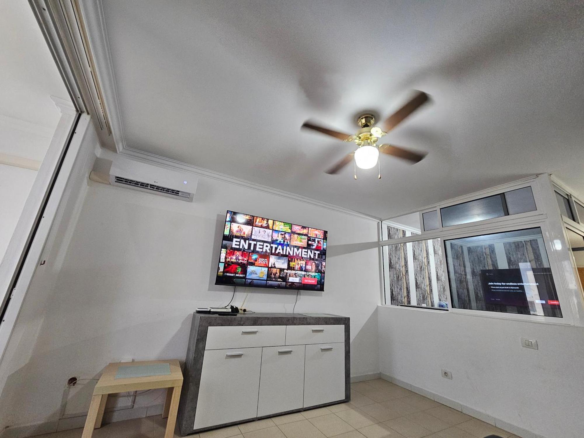 Cozy Studio, Aircon And 3 Pools *