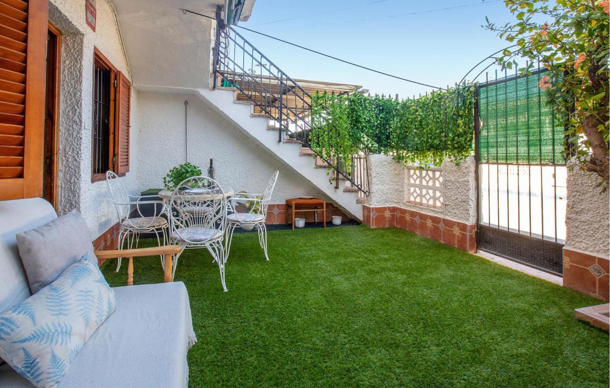 2 Bedroom In Holiday home Lo Pagan