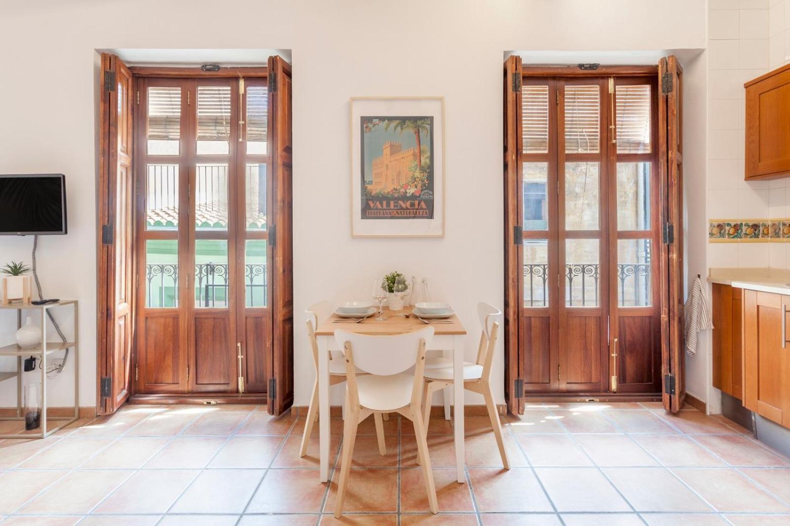Loft Reformado Y Soleado Junto Al Mercado Apartment