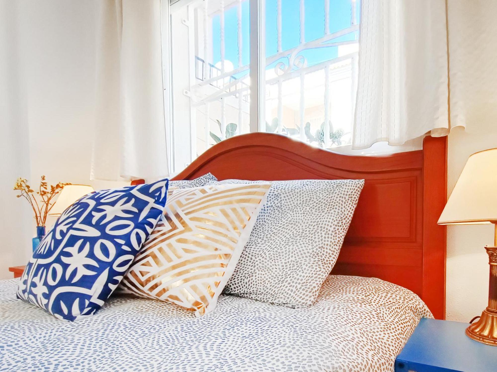 Sunny Blue - Near Pools & Los Alcazares