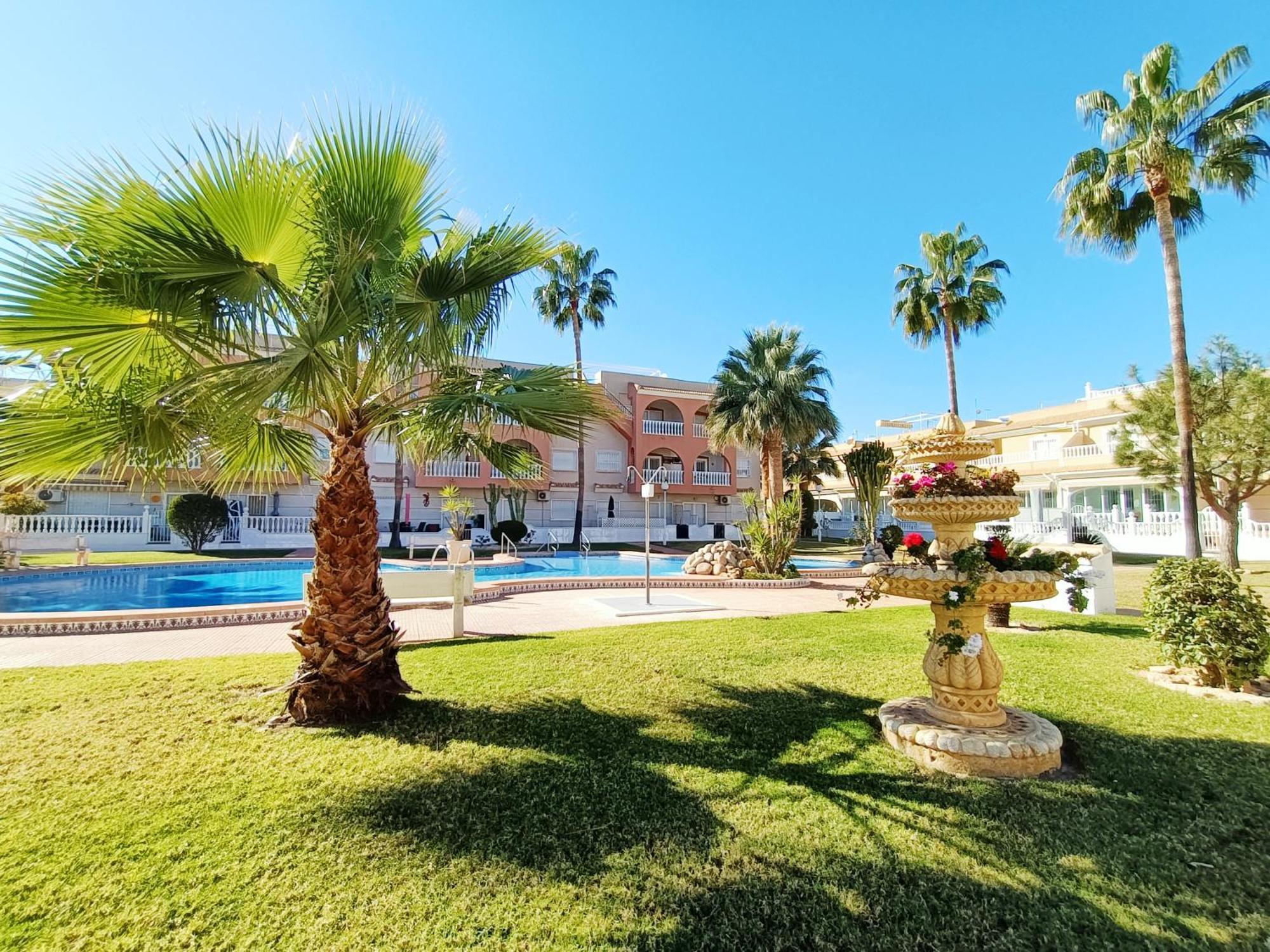 Apartment Sunny Blue - Near Pools &