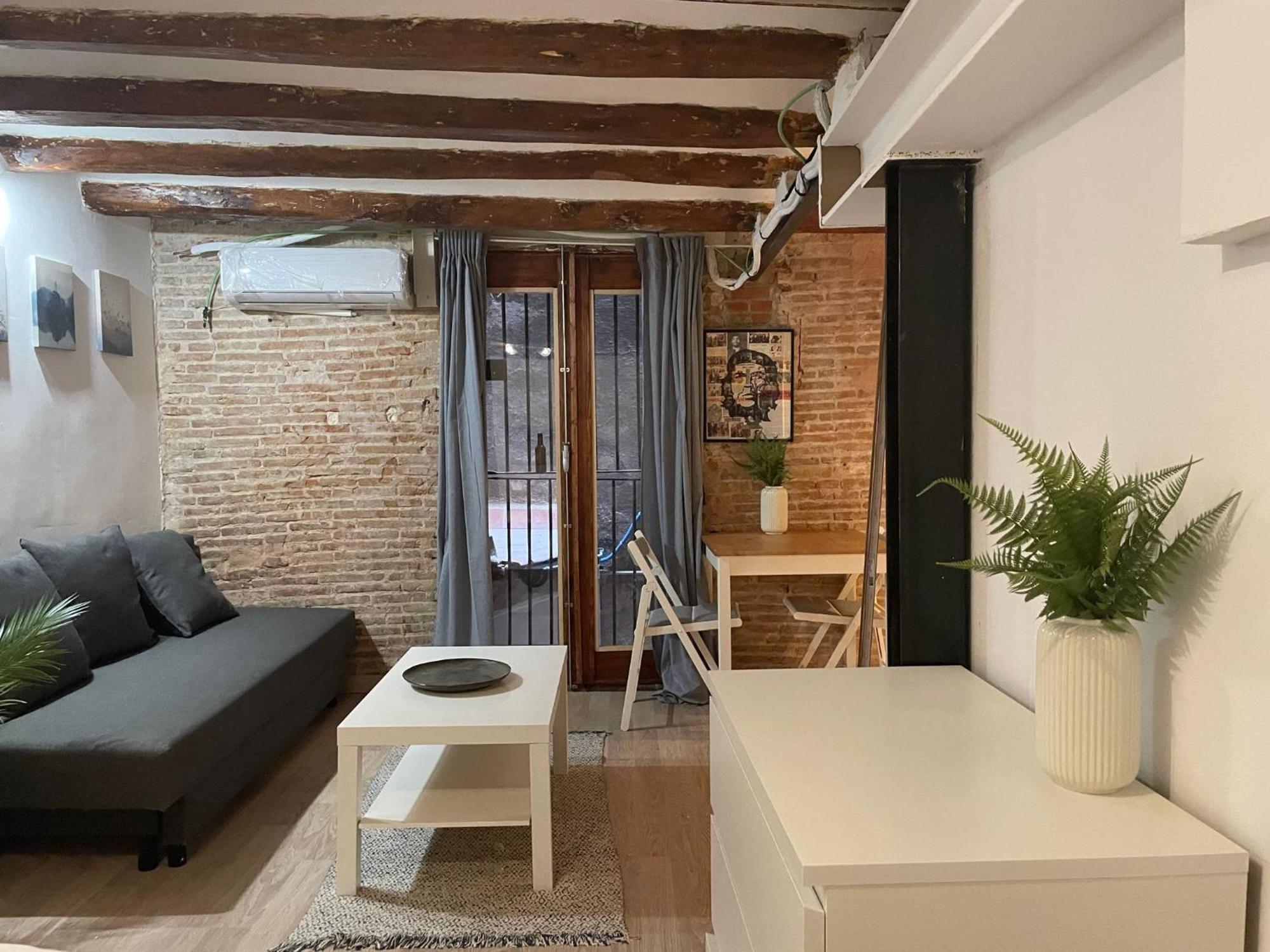 The Hipstel Parallel Hostel *