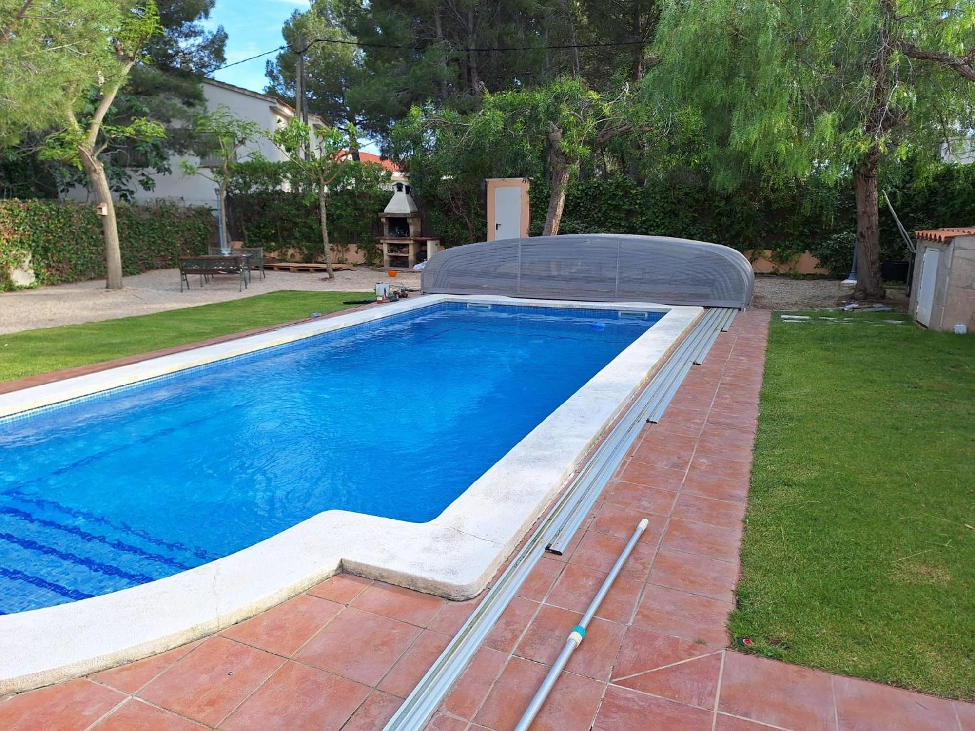 Ame447 Con Piscina Privada 9x5m Y Jardin Vallado Villa *