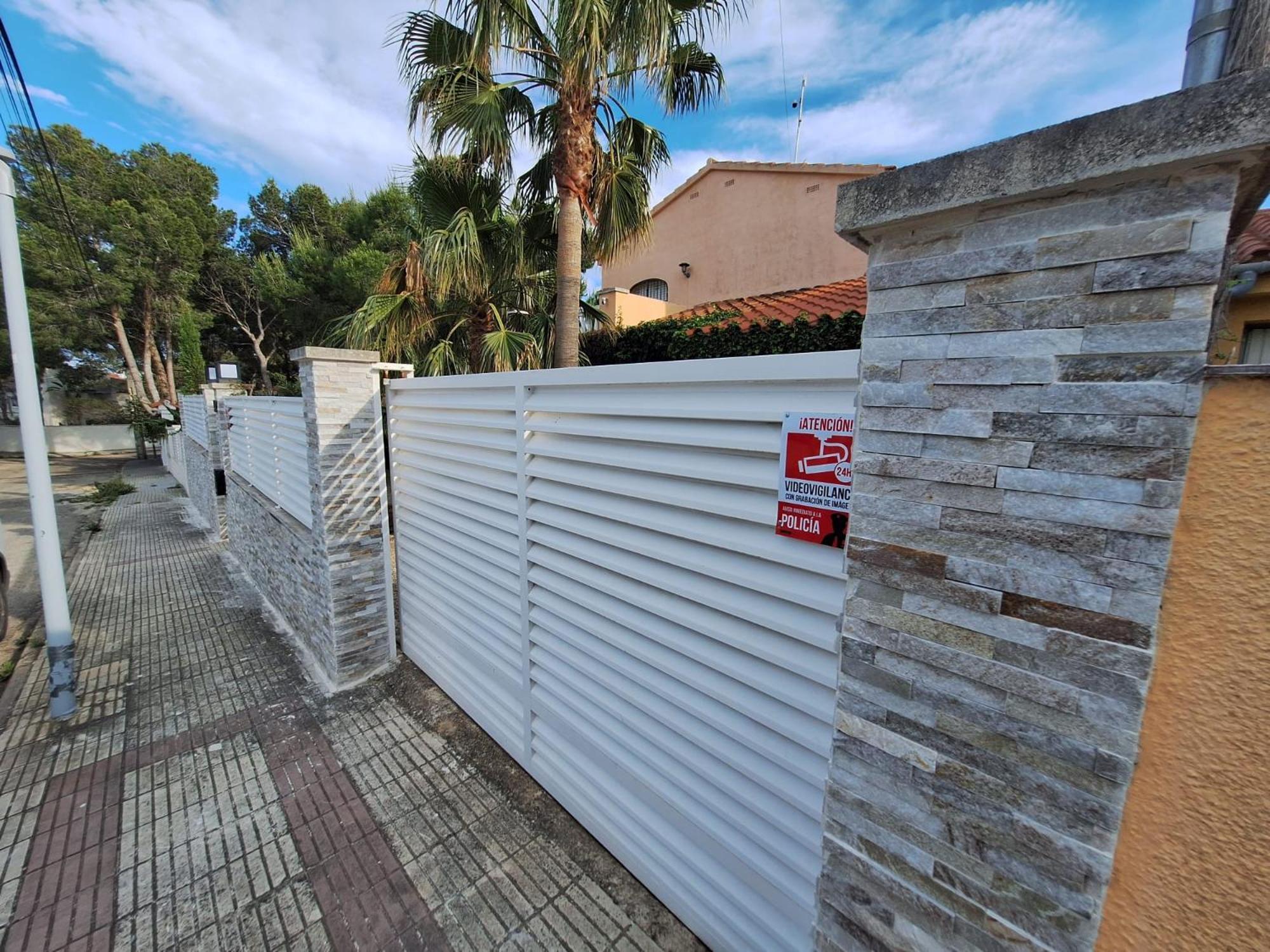 Ame447 Con Piscina Privada 9x5m Y Jardin Vallado * Les Tres Cales
