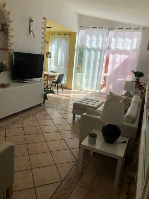 Casa Macken Con Piscina Climatizada Y Jacuzzi Holiday home *