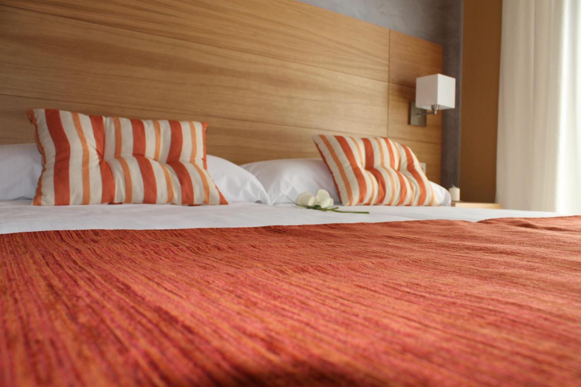 Hotel Carmen 2*