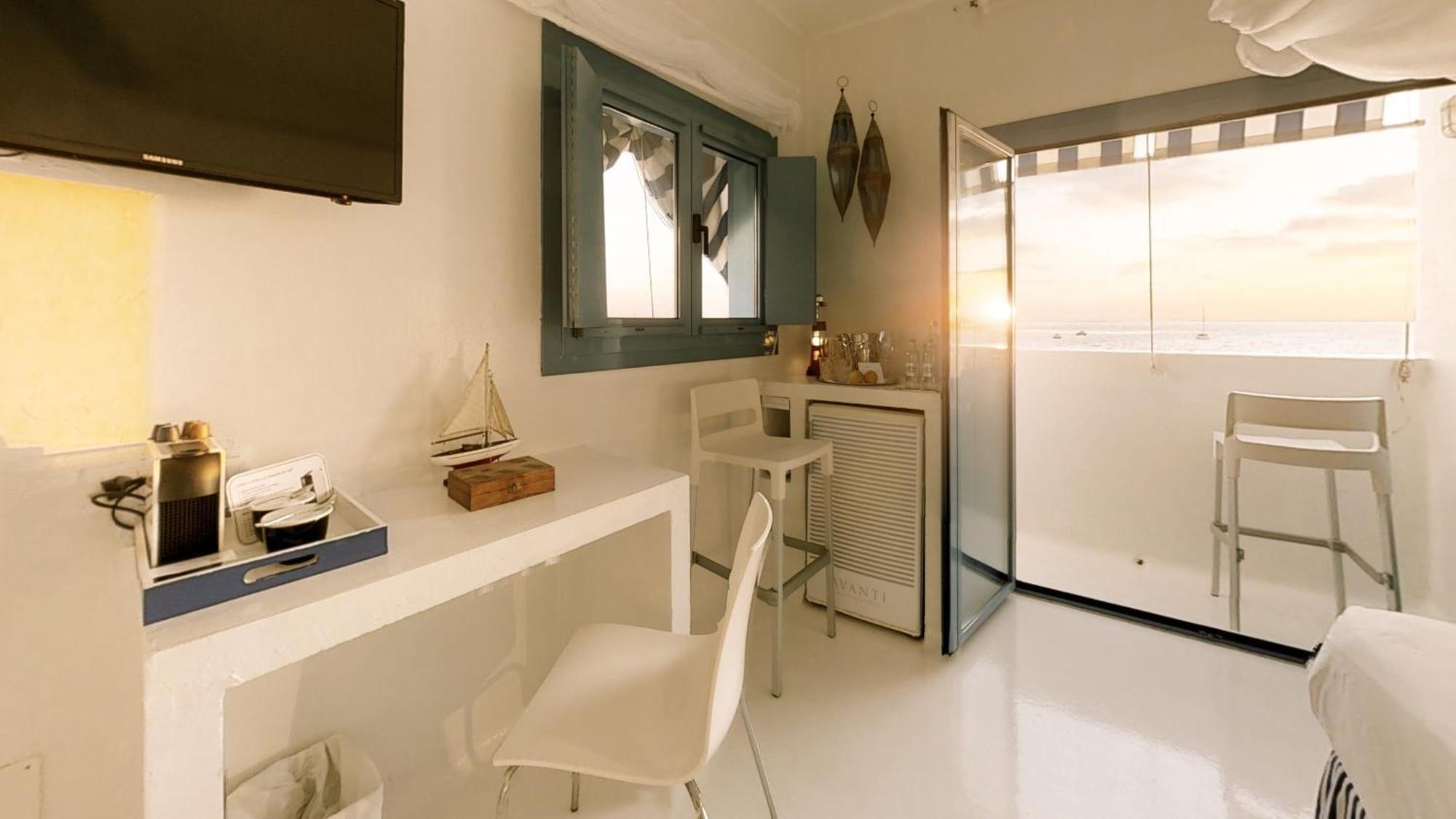 Avanti Lifestyle - Only Adults Hotel
