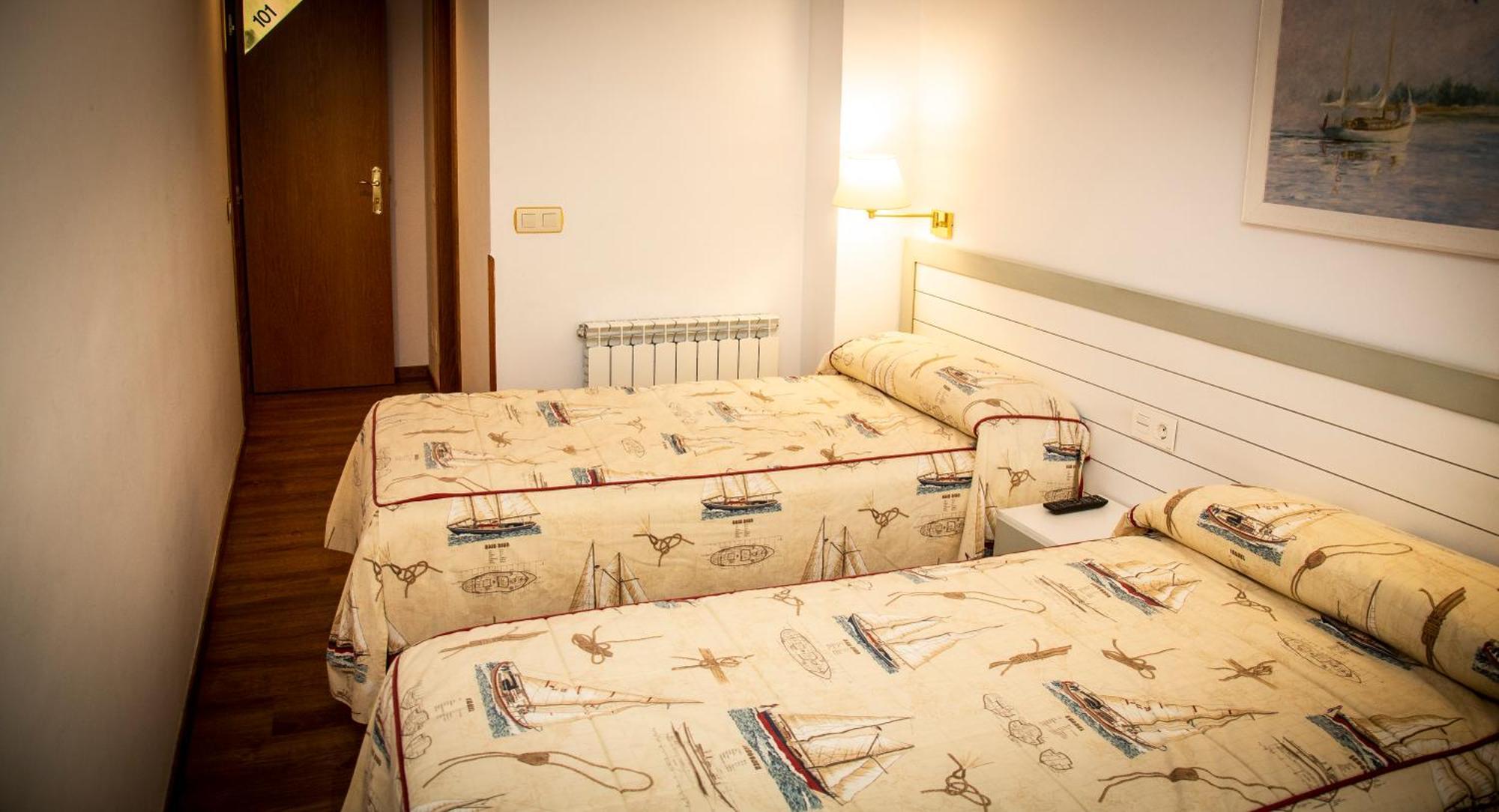 Isabel - Suarez Inclan 38 Guest house 2*