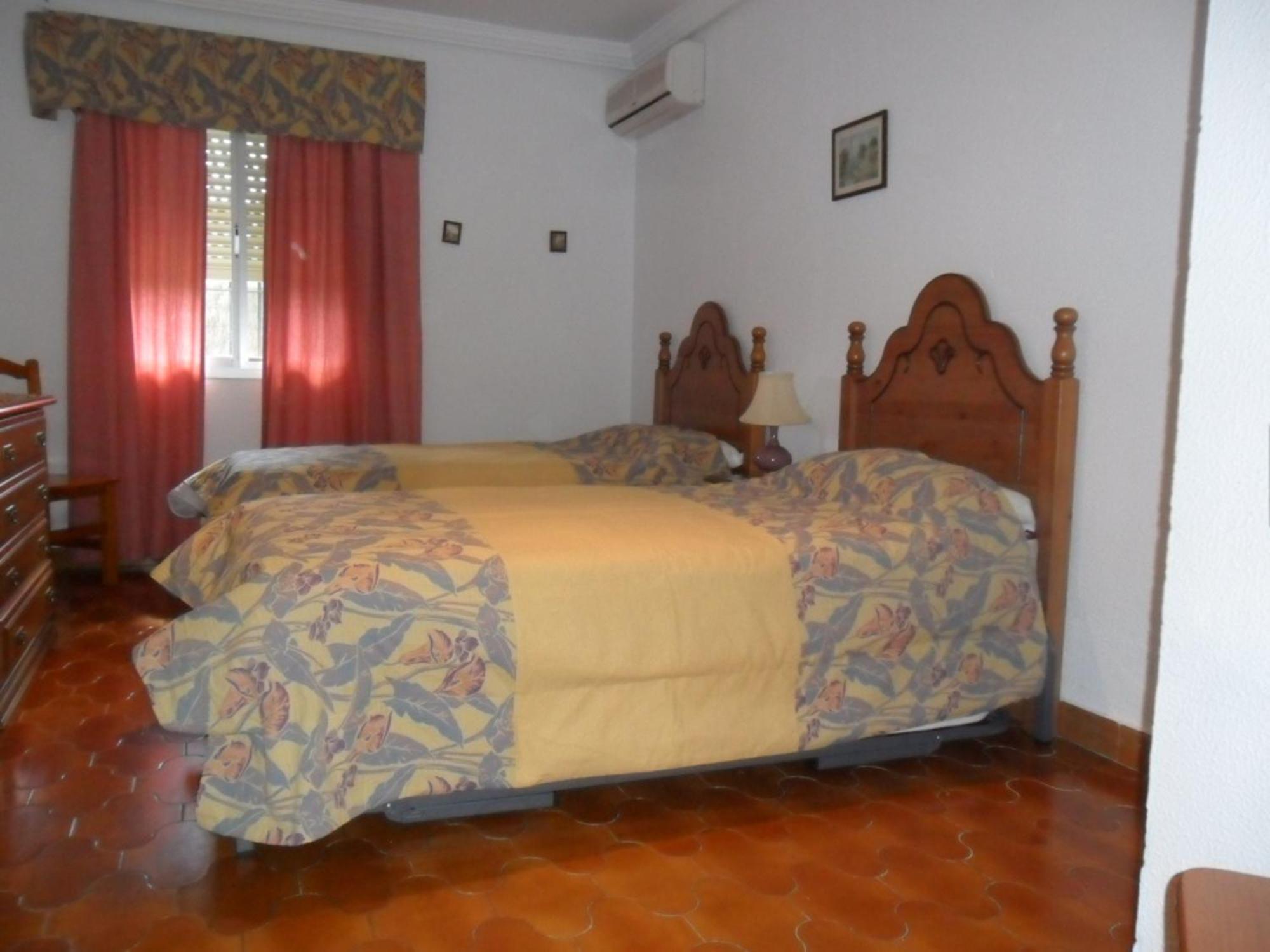Aloha Valdelagrana Villa