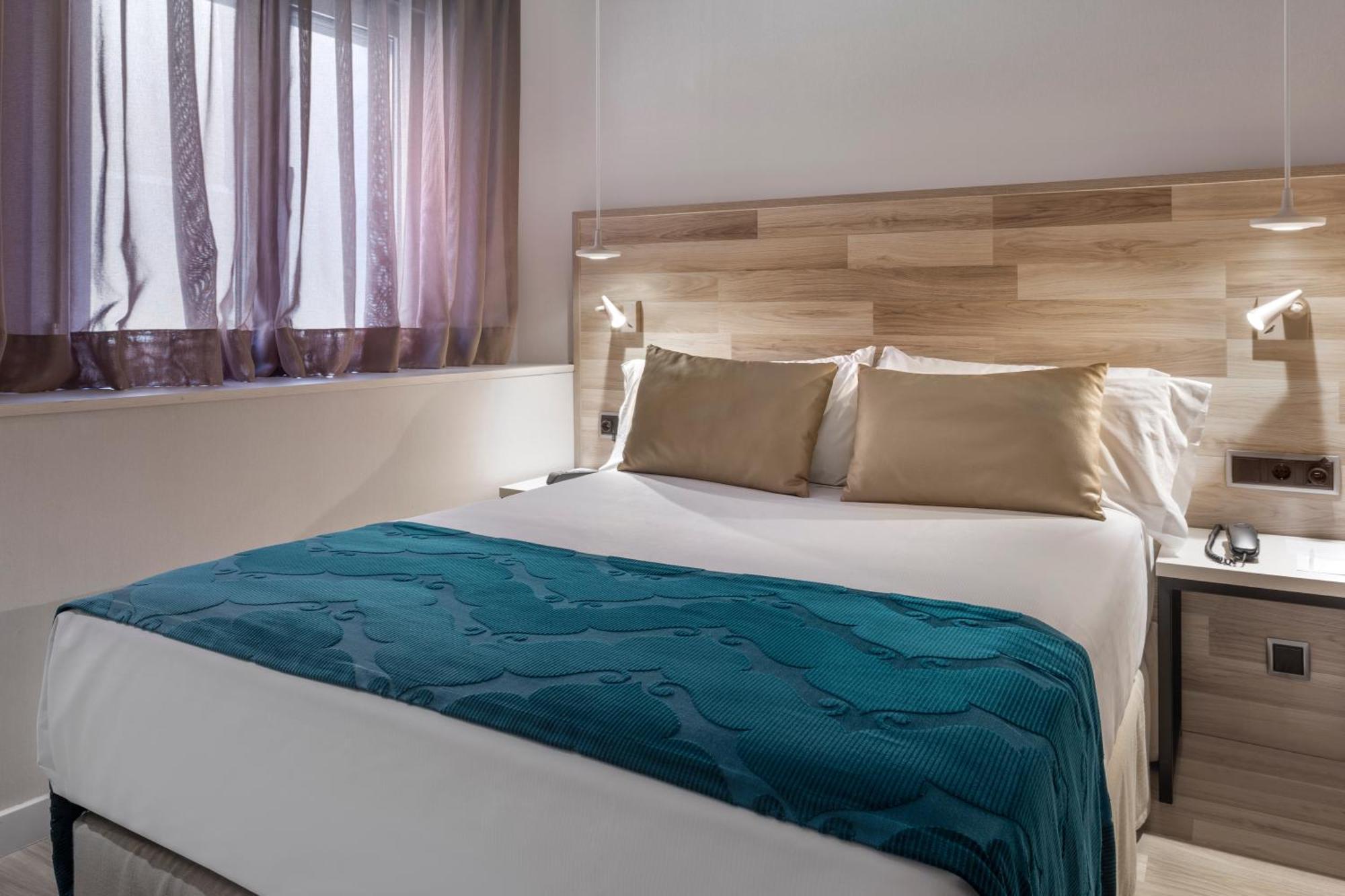 Hotel Catalonia Santa Justa 4*