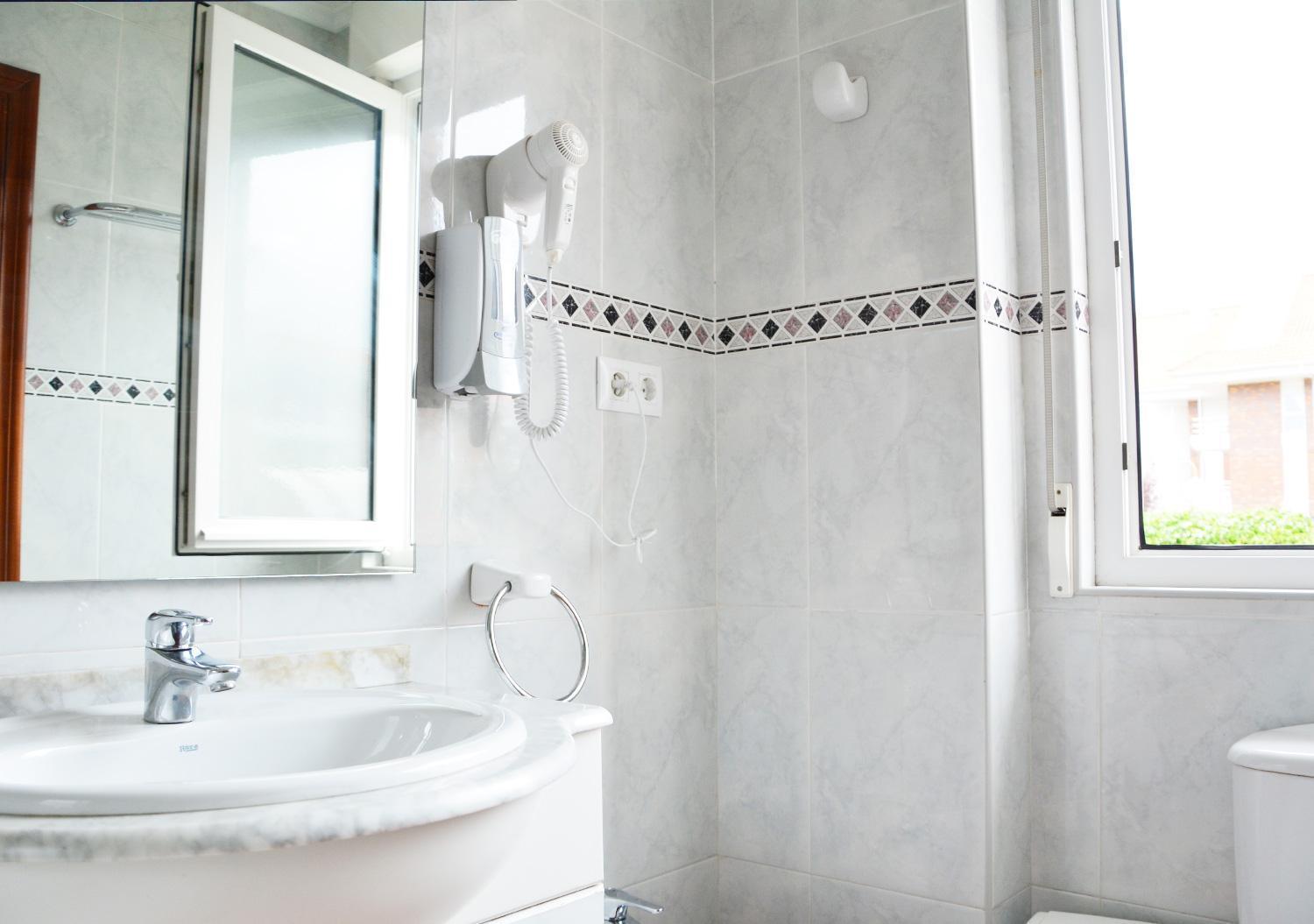Watsay Surf House Hostal Santoña