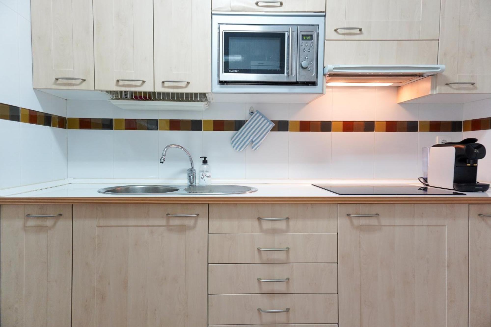 Apartamento Con Piscina En By Bebalmy