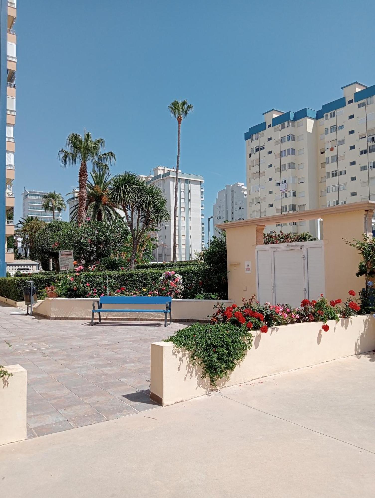 Increibles Vistas Al Mar, Montana, Con A-a, Piscina, Parking, Calefaccion- Galardon Excelencia 2024-2025 * Playa de Gandia