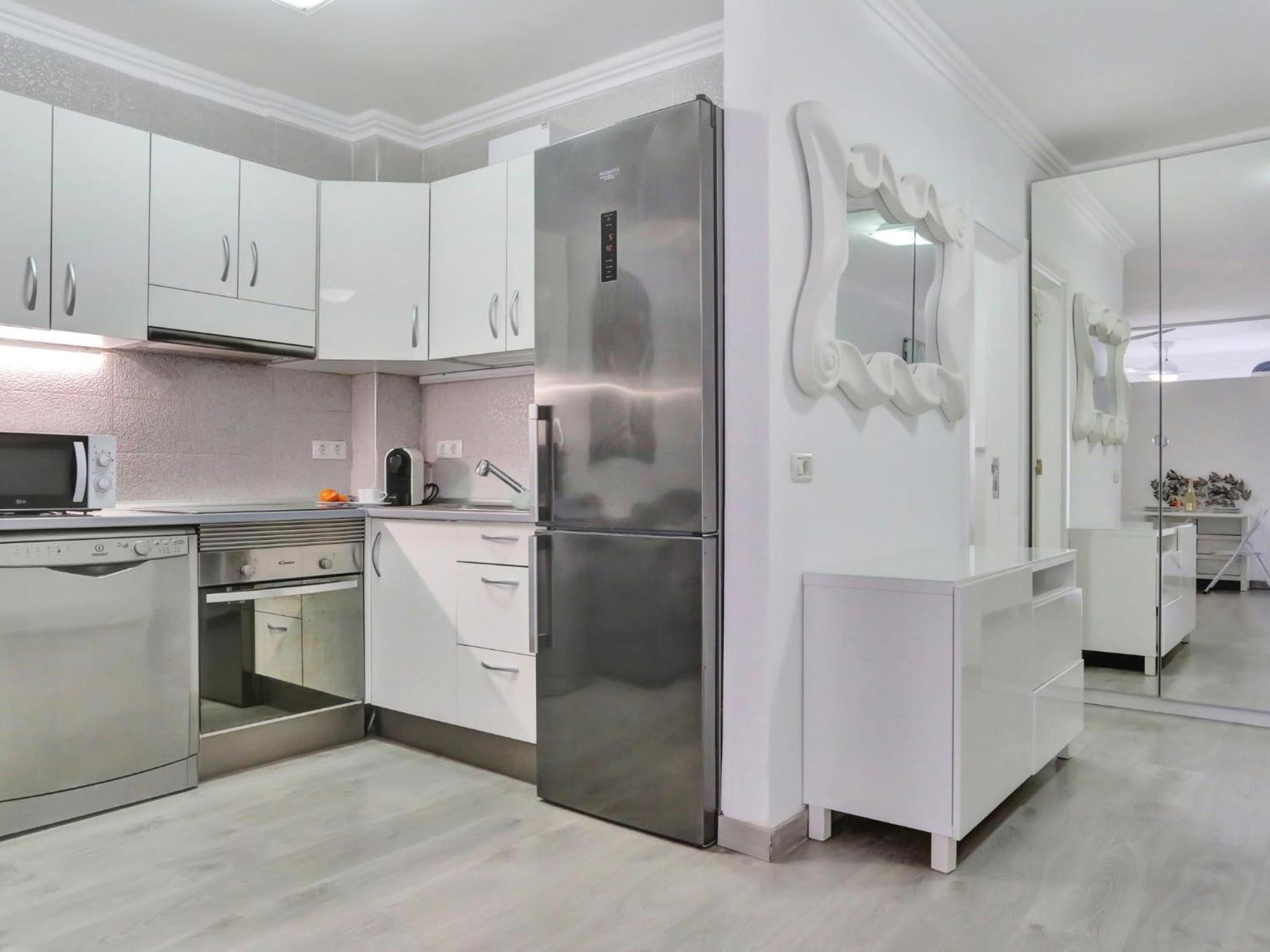 Little Gem, Panoramic Balcony, Con Air, Pool, Wifi