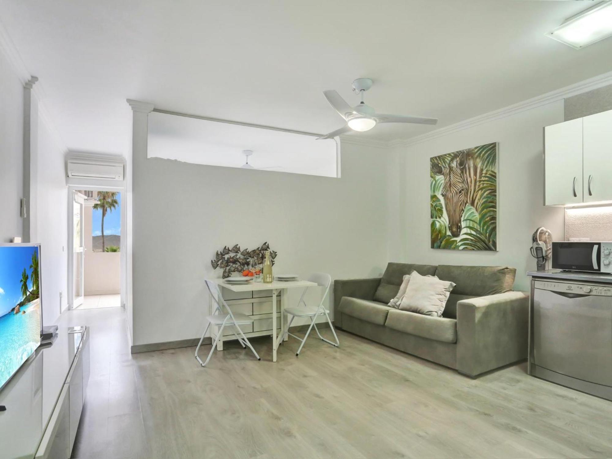 Little Gem, Panoramic Balcony, Con Air, Pool, Wifi Chayofa
