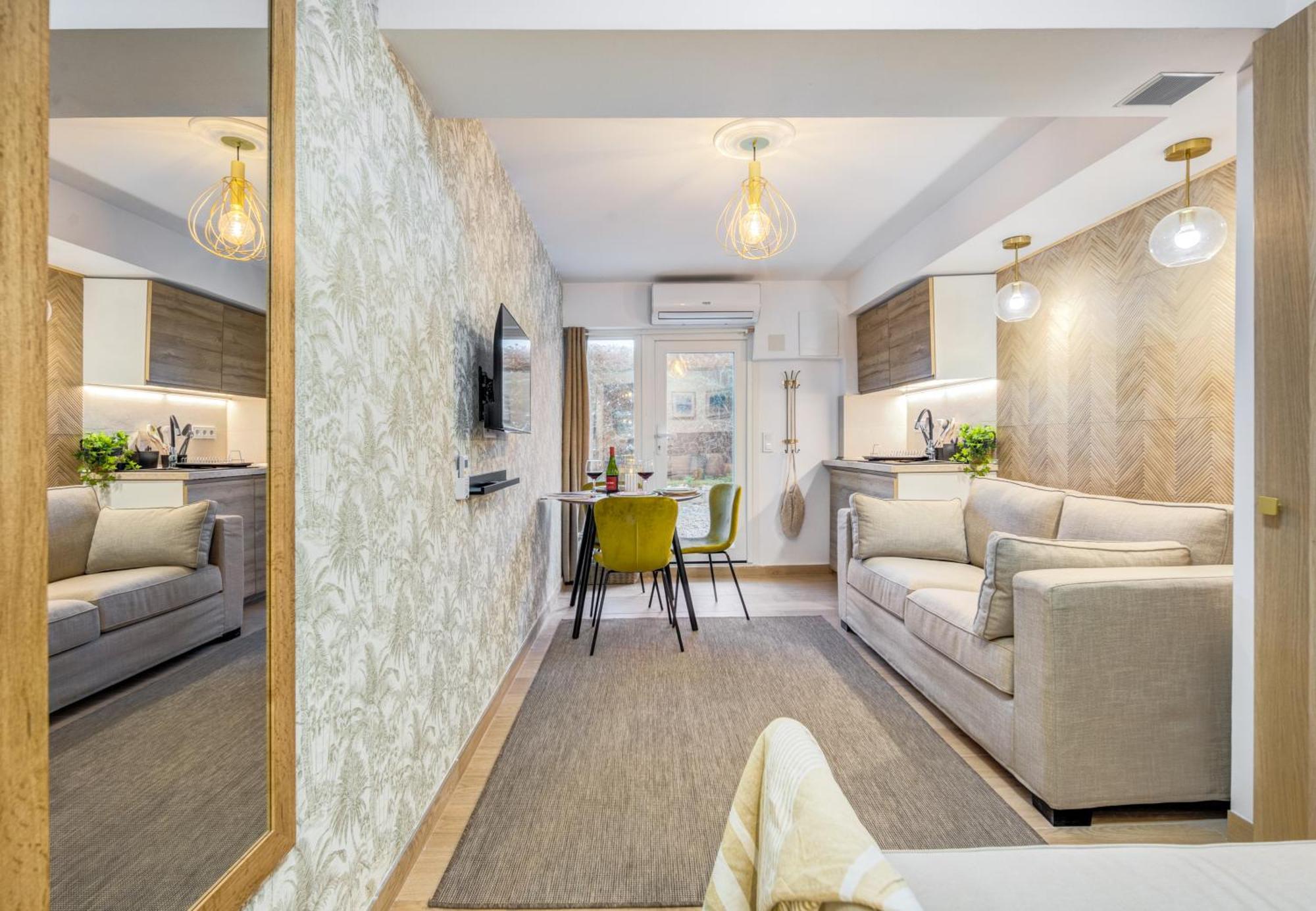 Apartamento G2 = You And Me