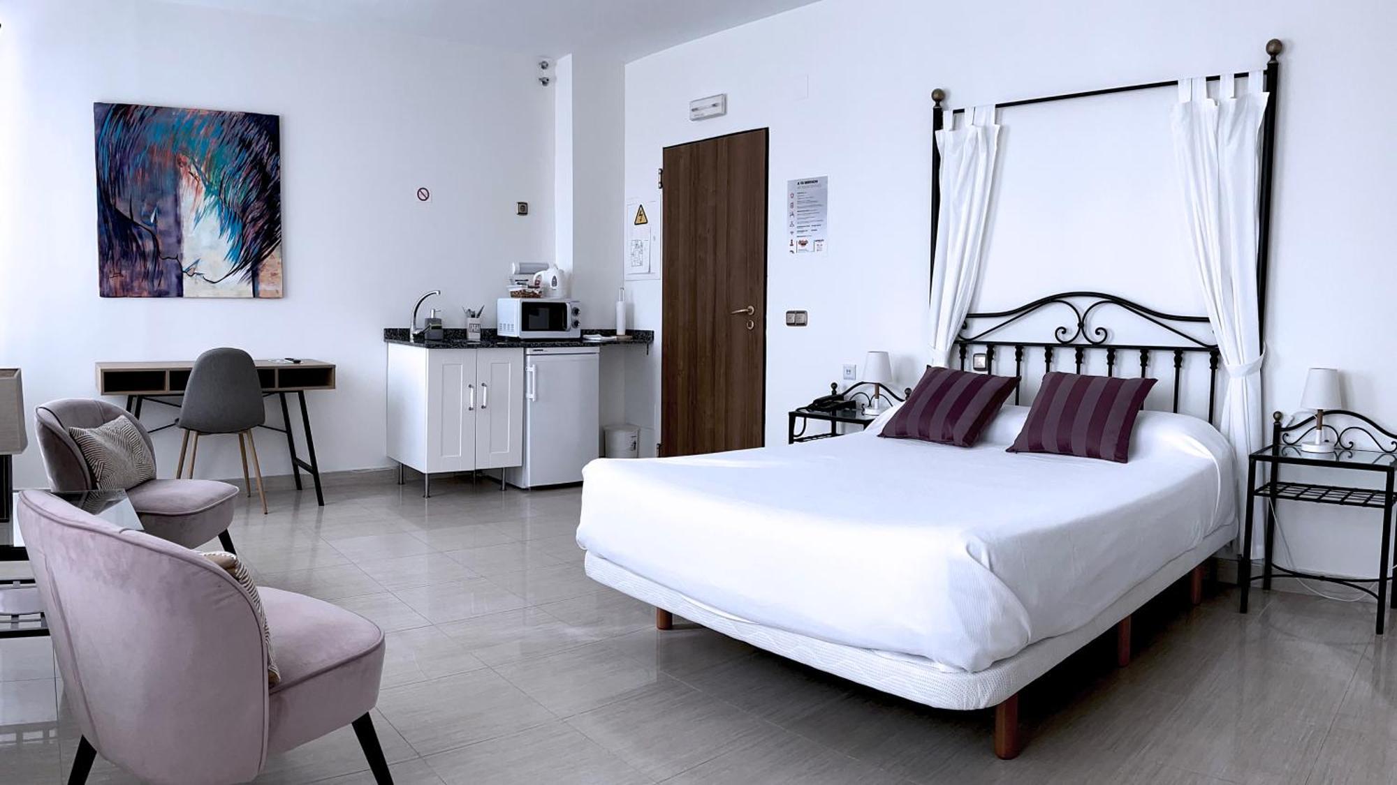 Atrium Hotel 3*