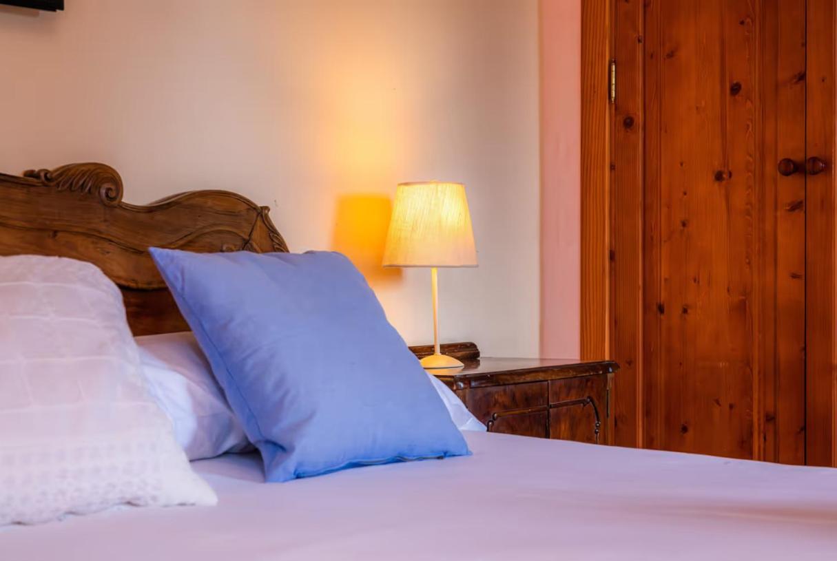 Es Revellar Art - Adults Only Farm stay