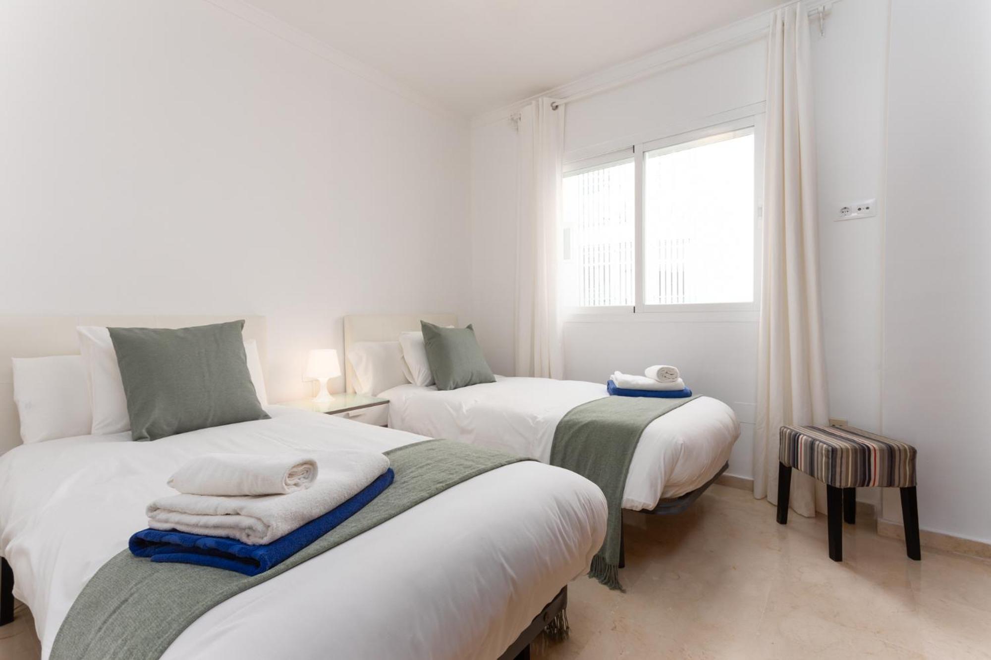 Luxury Two Bedrooms Avenida Del Mar Apartamento Marbella