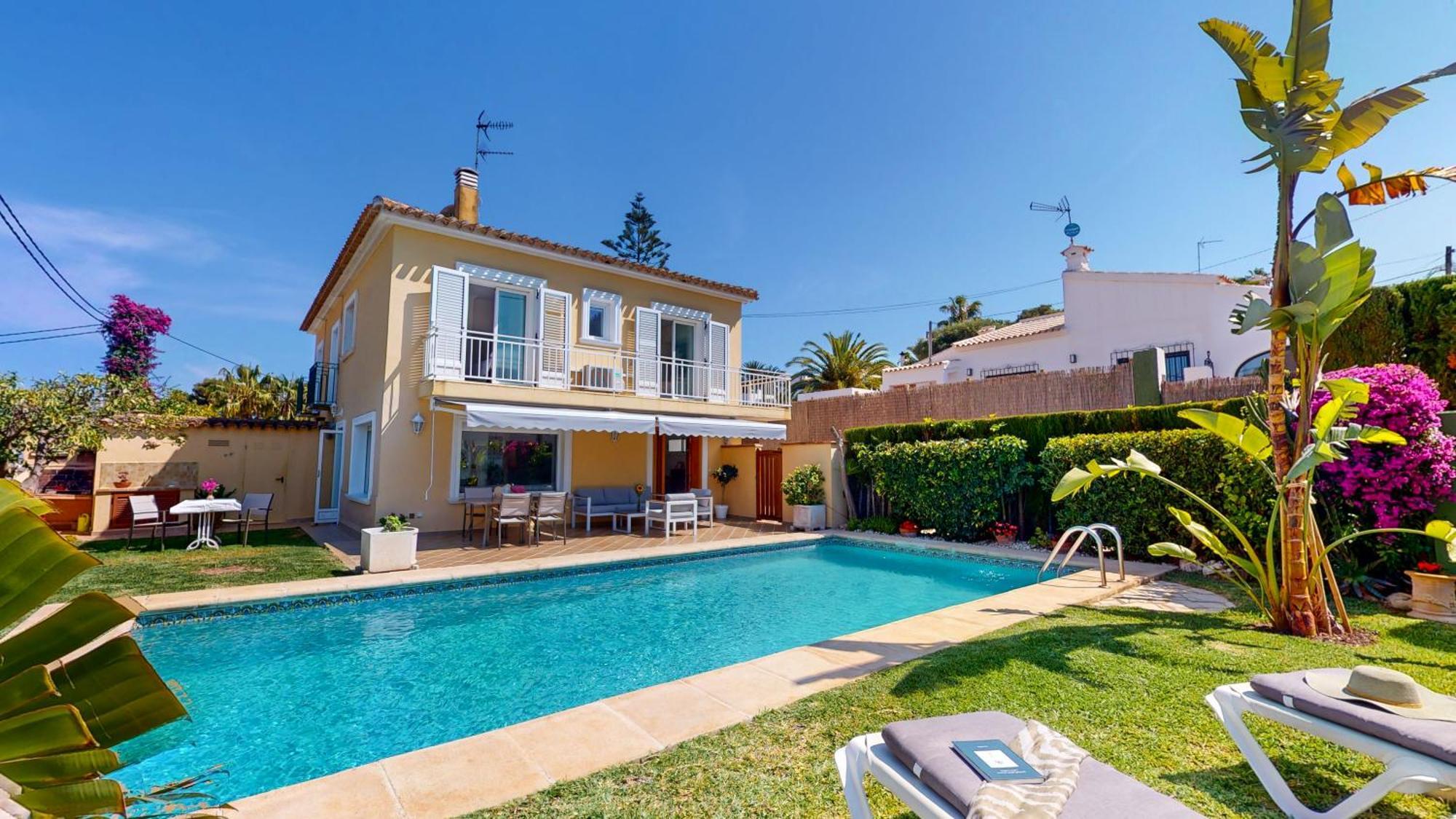 Villa Adsubia En By Family Homes