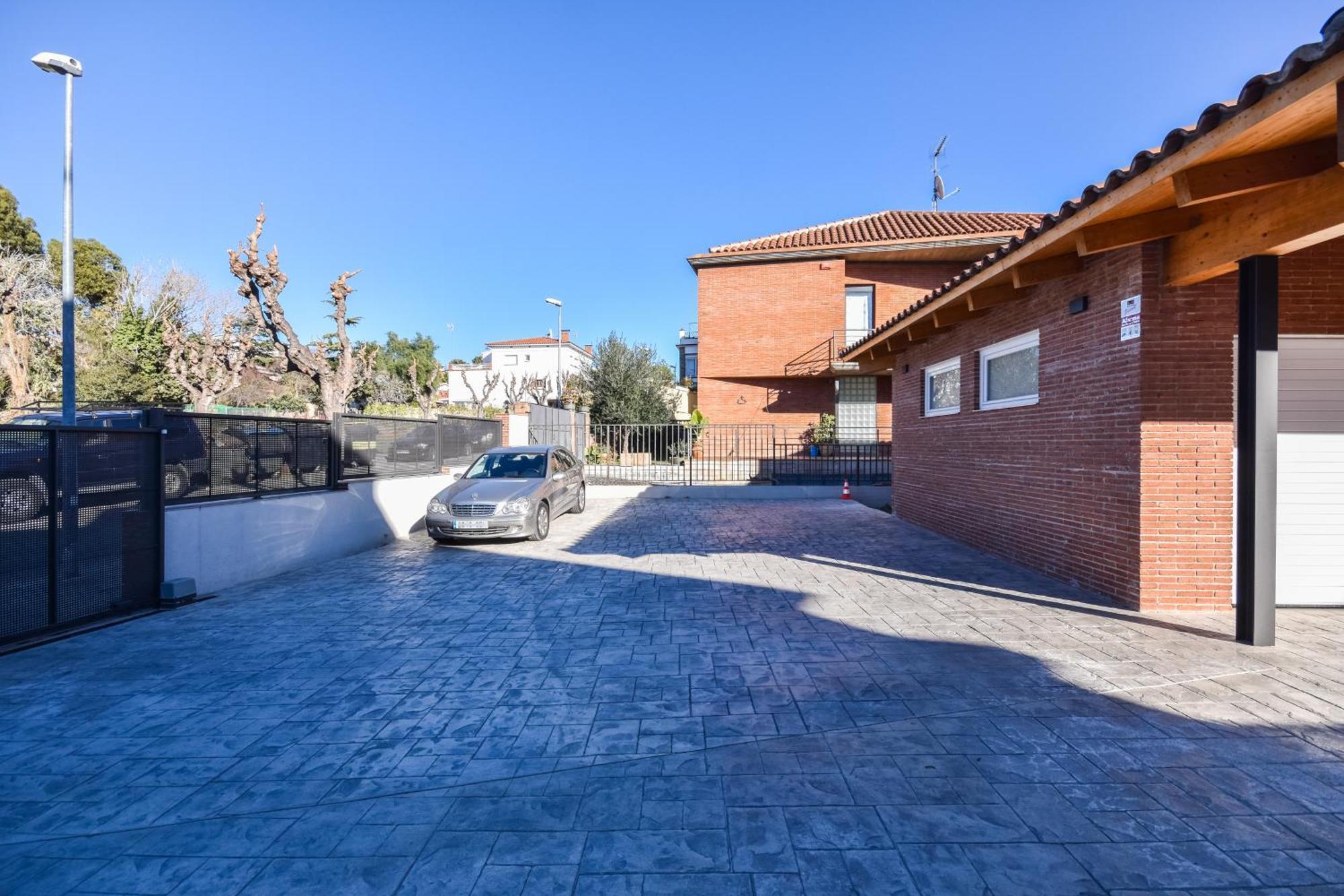 Acogedora Con Entrada Independiente Apartamento
