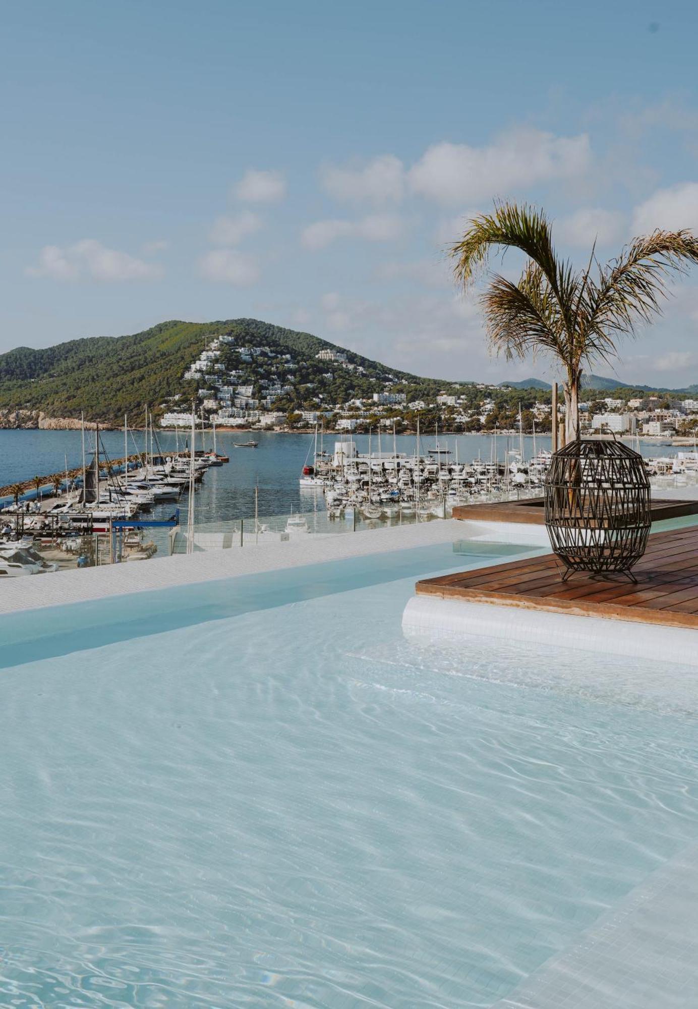 Hotel Aguas De Ibiza Grand Luxe 5*