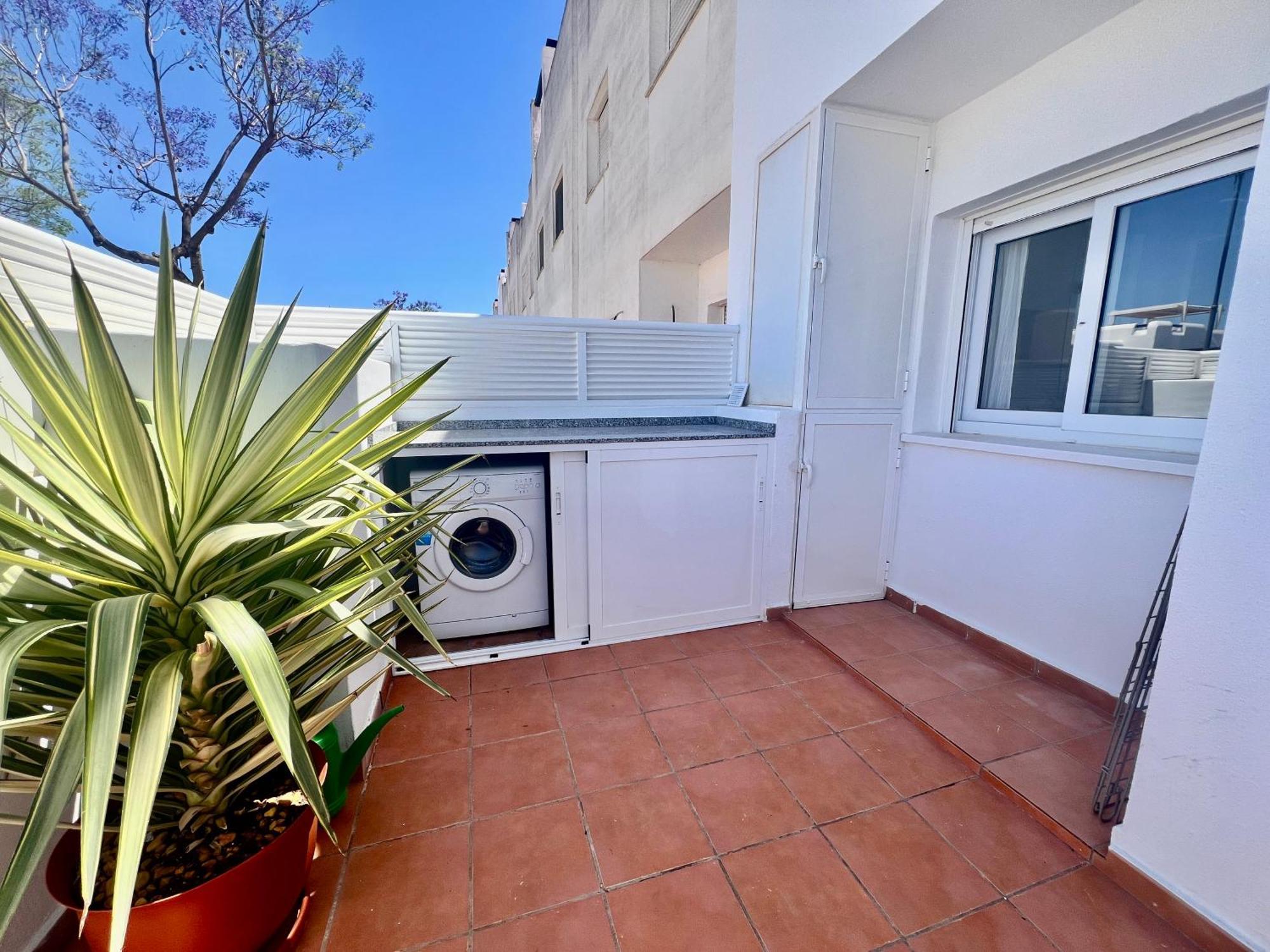 Condado De Alhama, Naranjos 8 Sv25 * El Romero