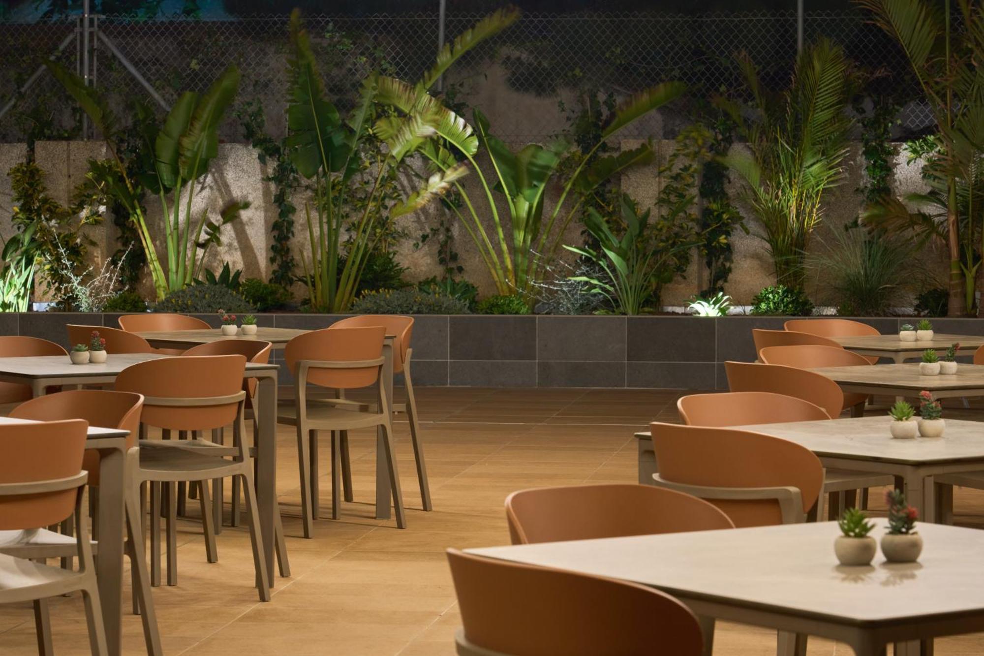 Hotel Macia Donana 4*