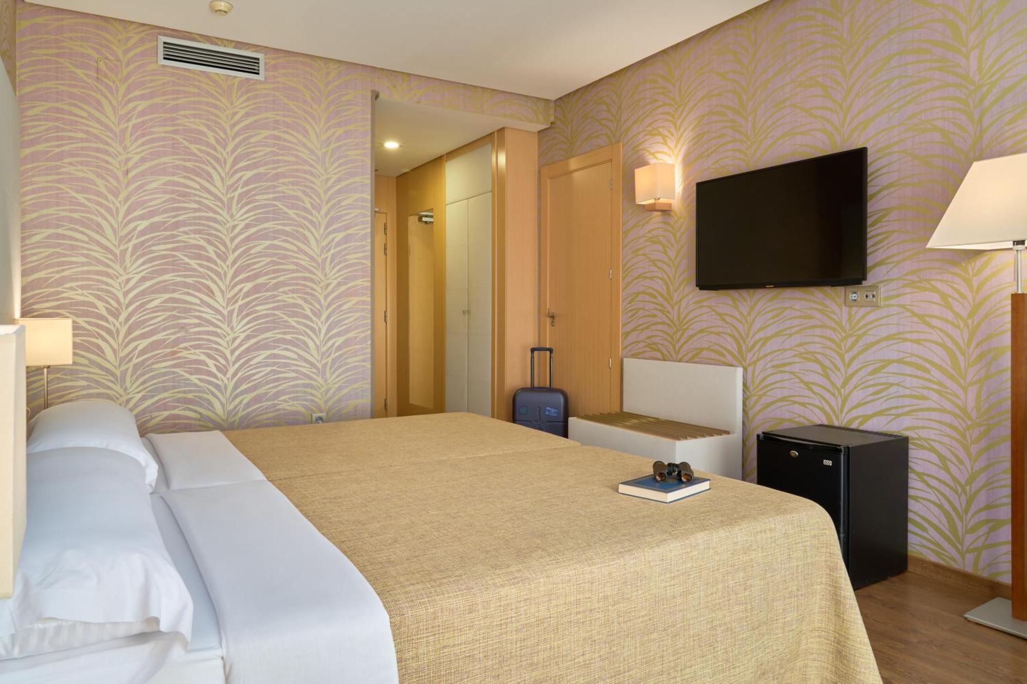 Hotel Macia Donana 4*
