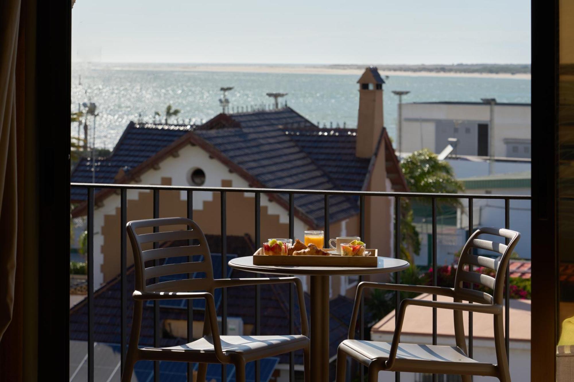 Hotel Macia Donana 4*
