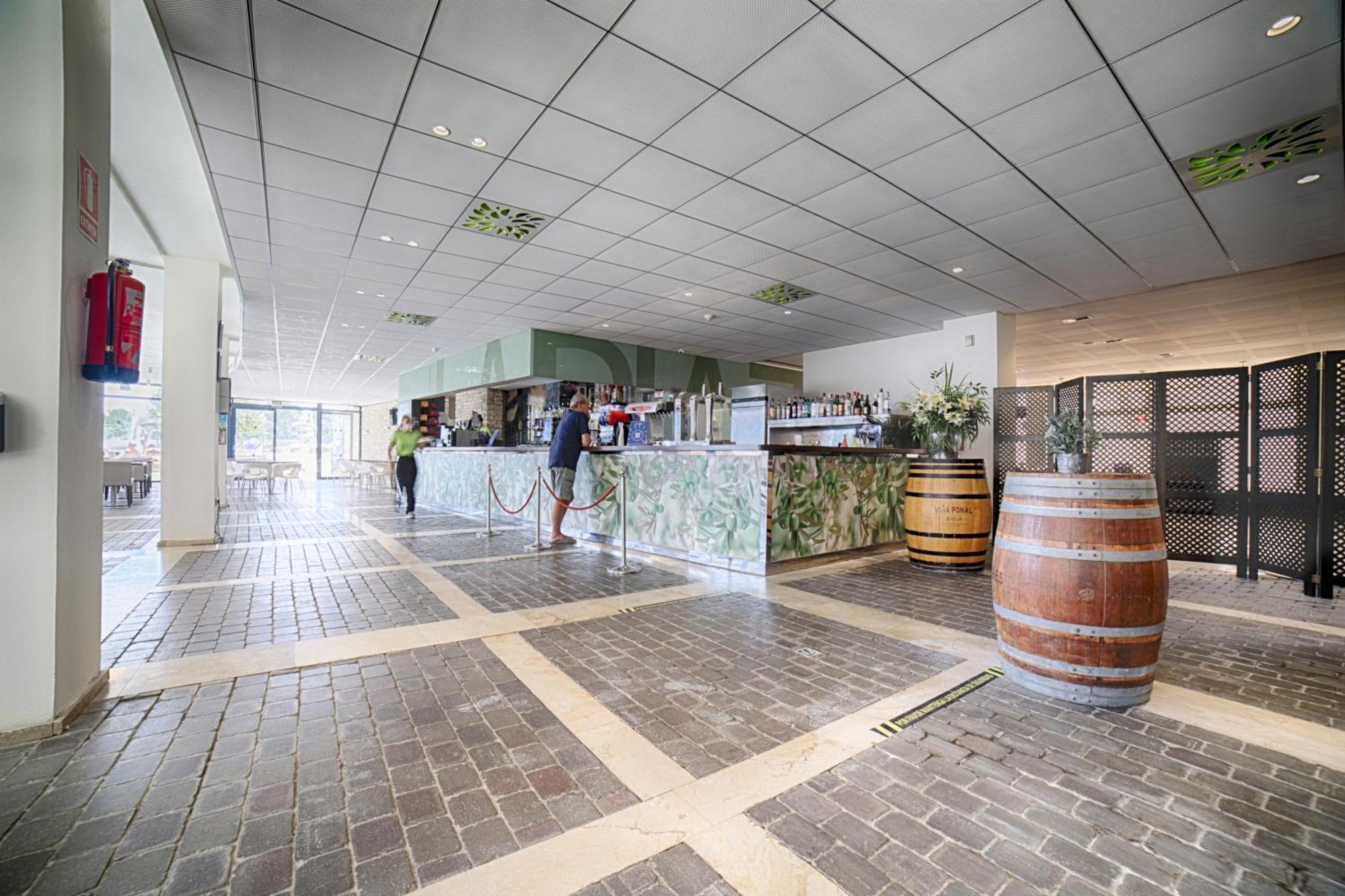 Ohtels Les Oliveres Hotel El Perello (Catalonia)