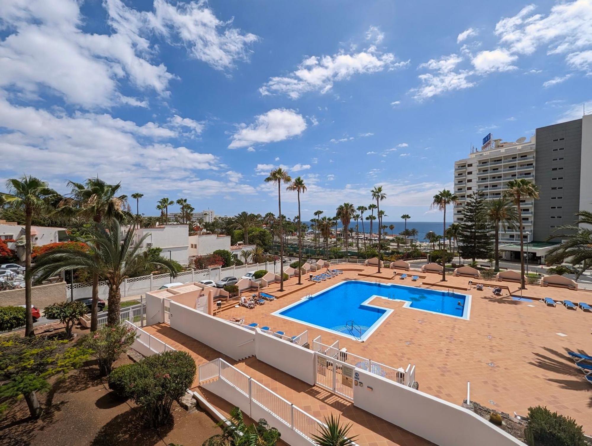 In Americas With Ocean View Apartment