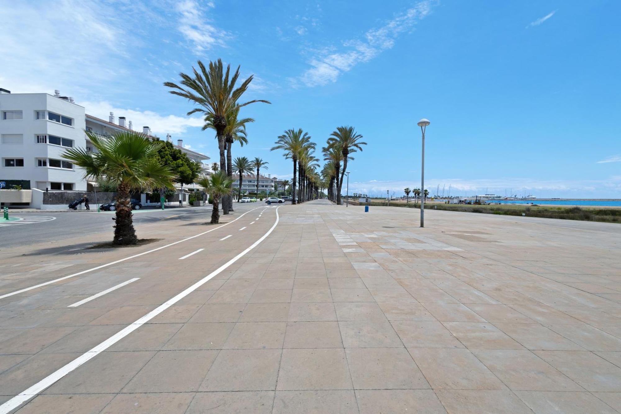 Precioso Piso Frente Al Mar *